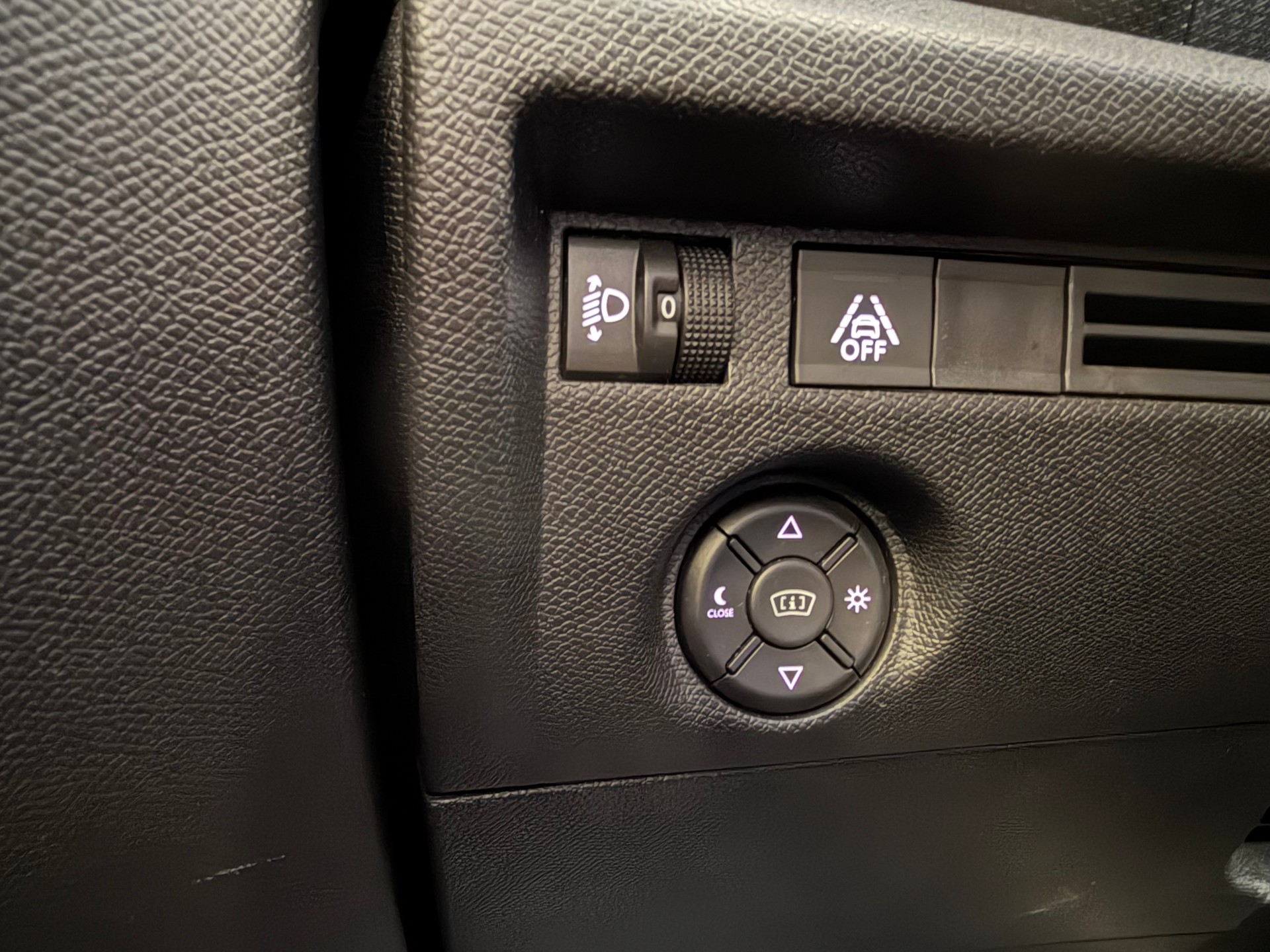 CITROEN C4 1.2 Pure Tech Feel EAT8-image-24