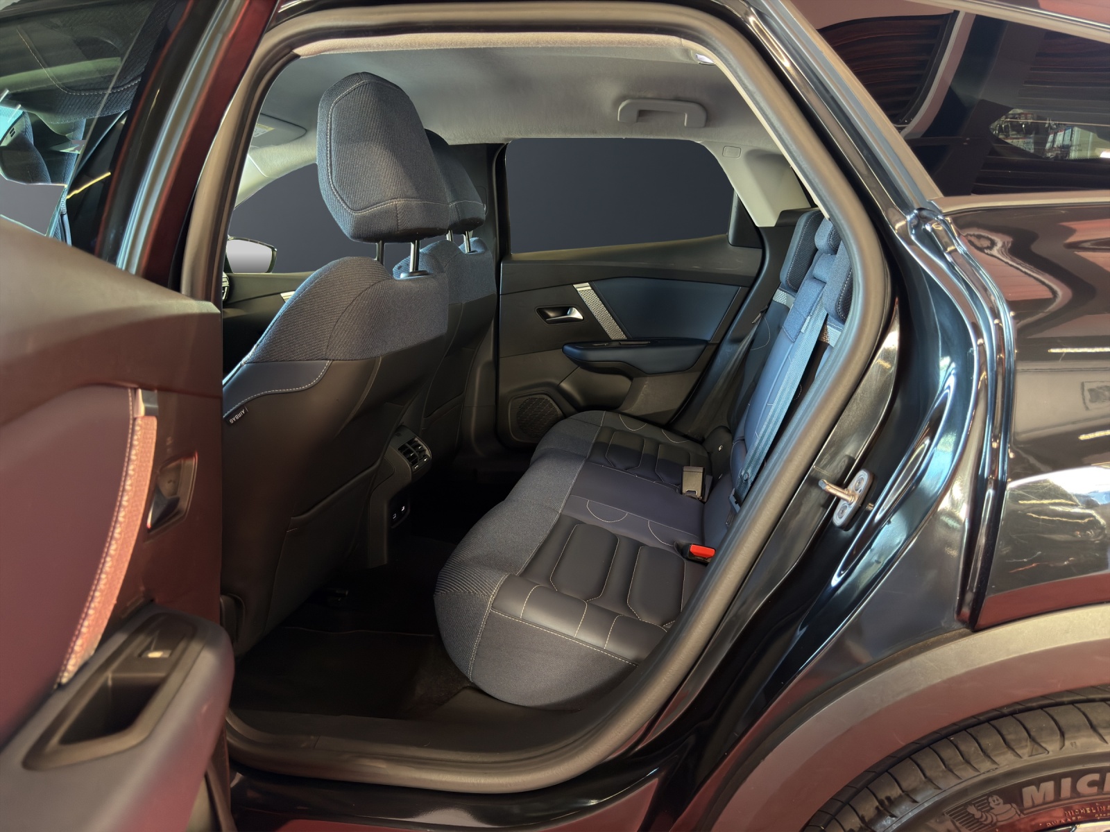CITROEN C4 1.2 Pure Tech Feel EAT8-image-13