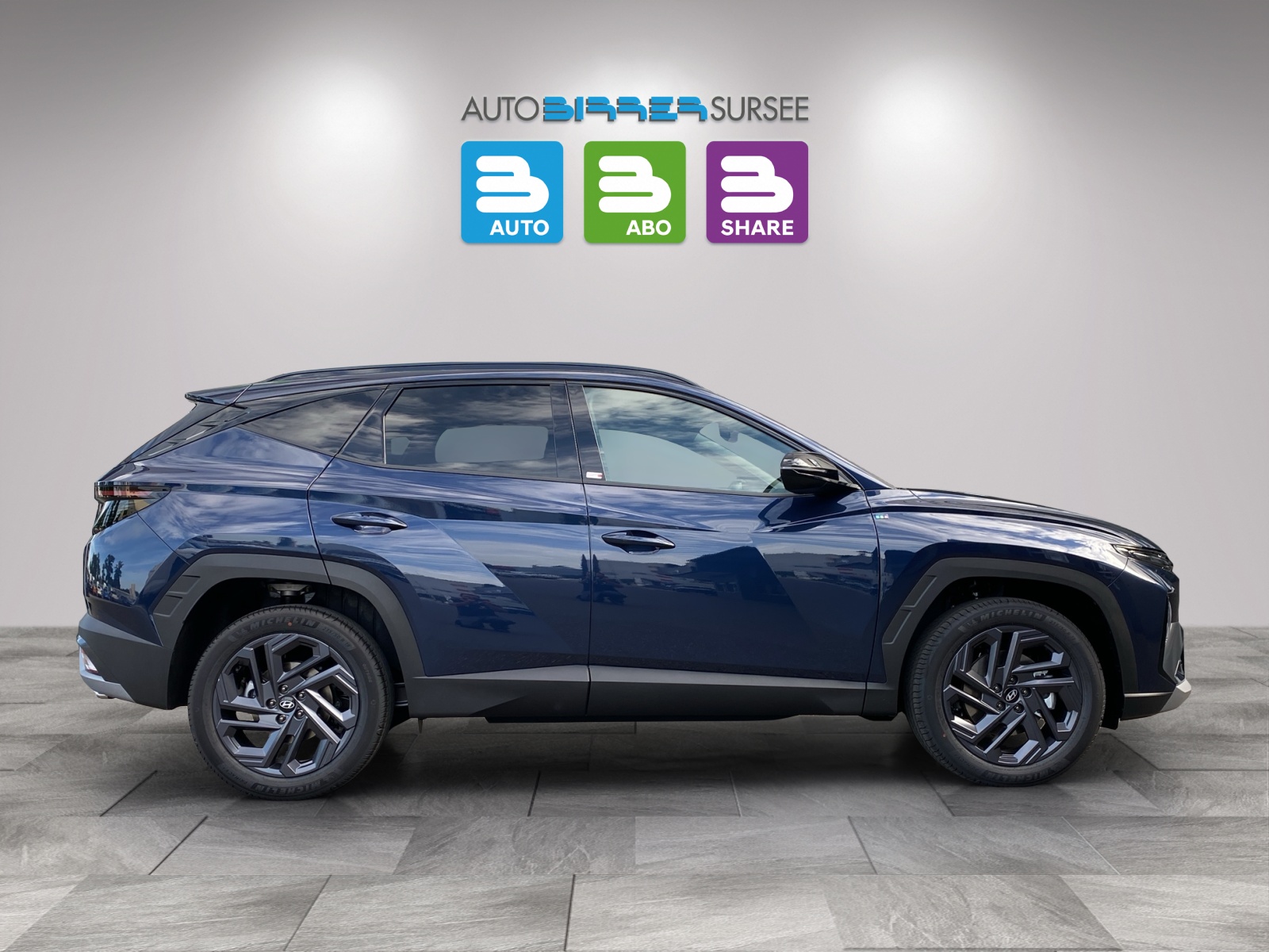 HYUNDAI Tucson 1.6 T-GDi HEV Origo Blackline 4WD-image-3