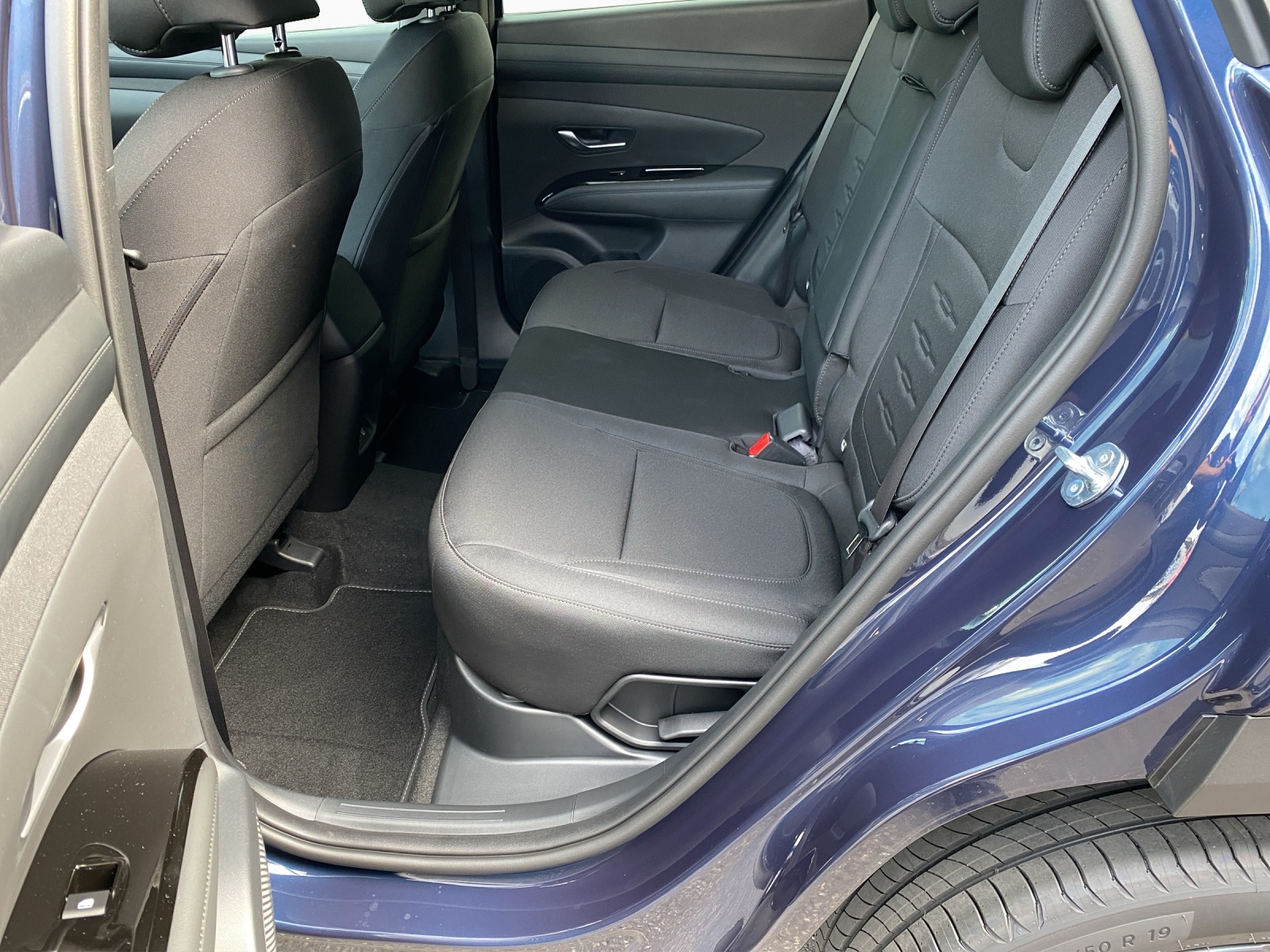 HYUNDAI Tucson 1.6 T-GDi HEV Origo Blackline 4WD-image-10