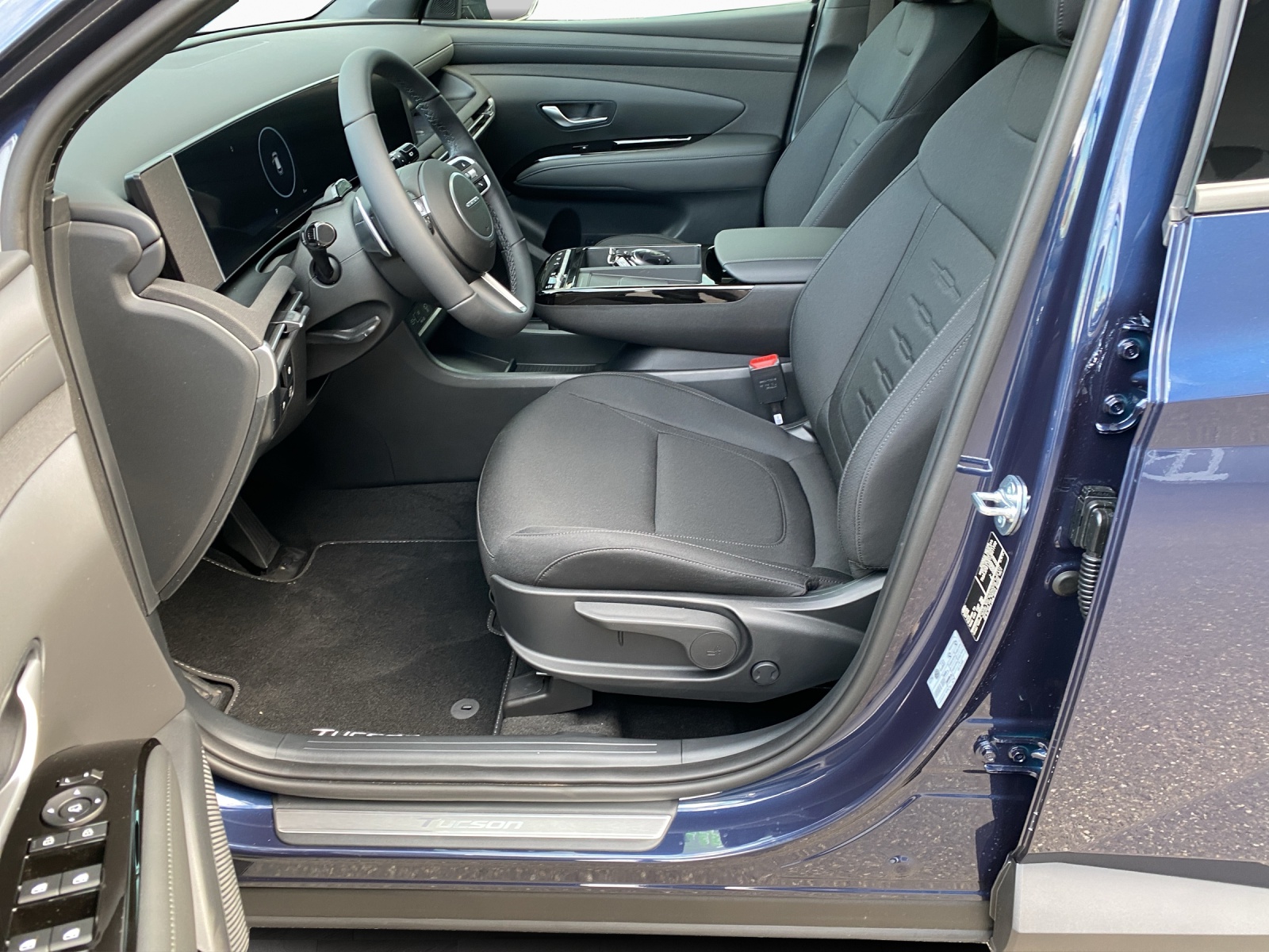 HYUNDAI Tucson 1.6 T-GDi HEV Origo Blackline 4WD-image-9