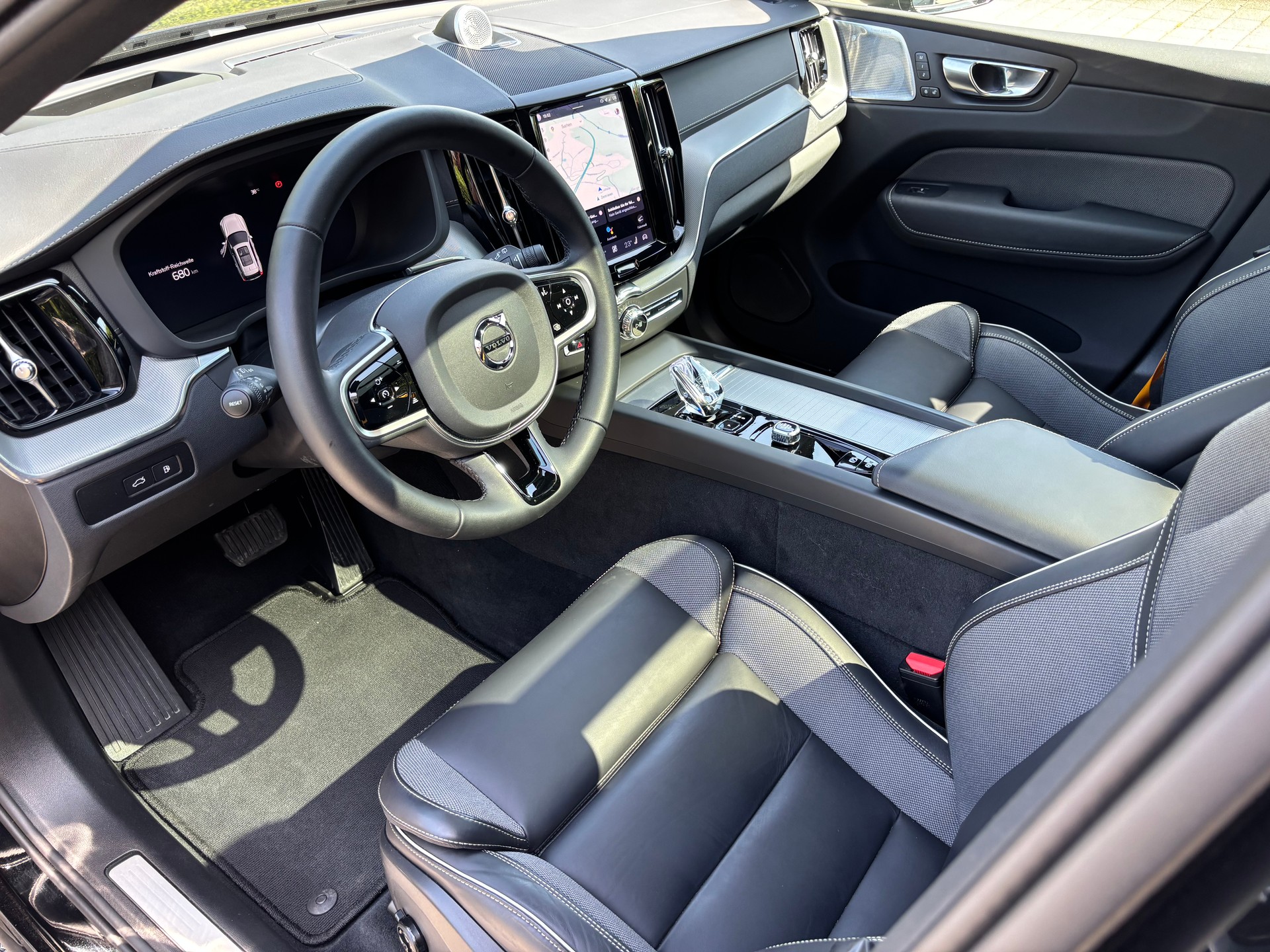 VOLVO 2.0 T8 TE Polestar eAWD-image-6