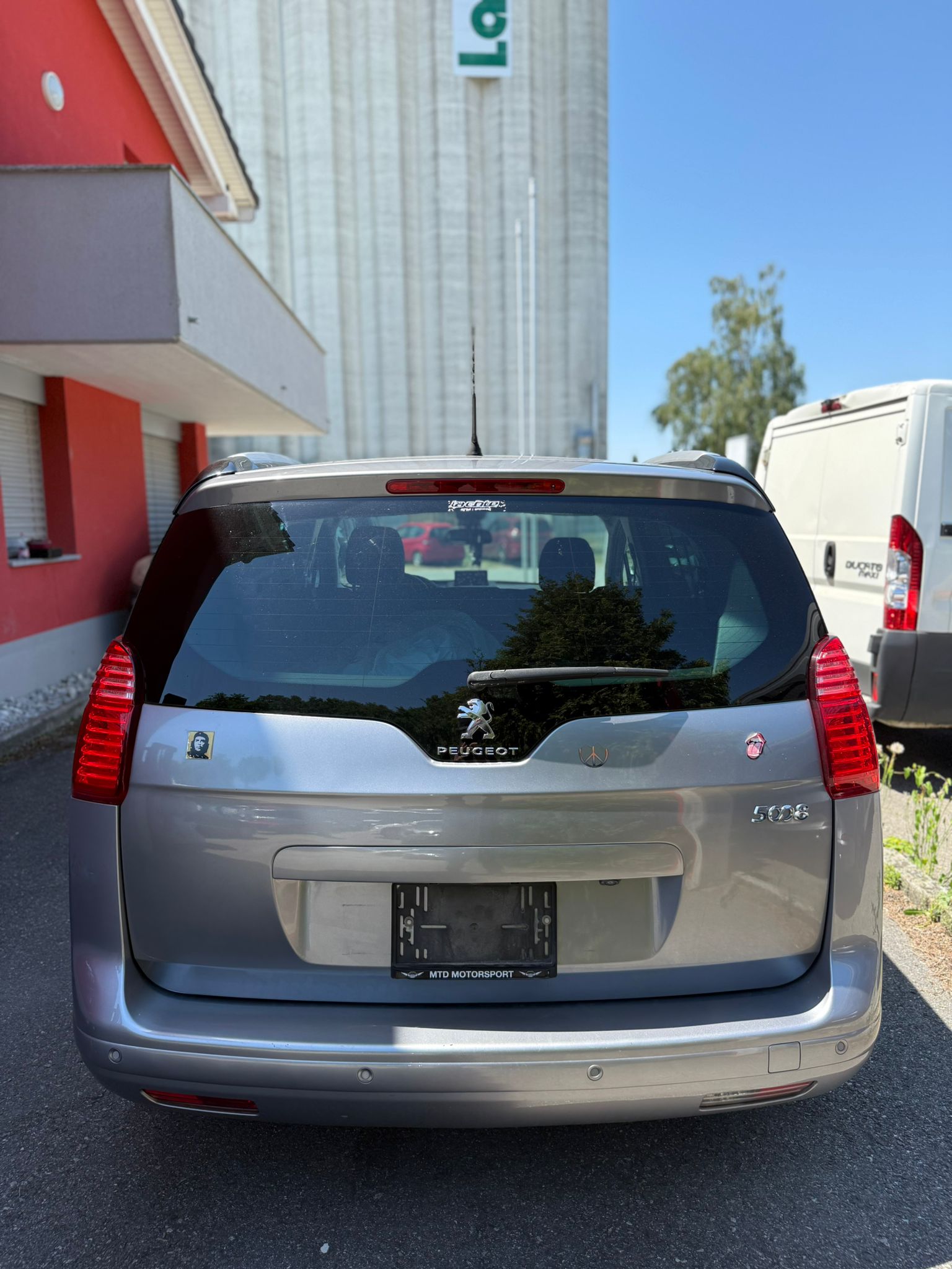 PEUGEOT 5008 1.6 THP Allure Tiptronic-image-7