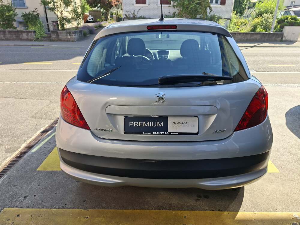 PEUGEOT 207 1.4 16V 95 Millesim 200-image-4