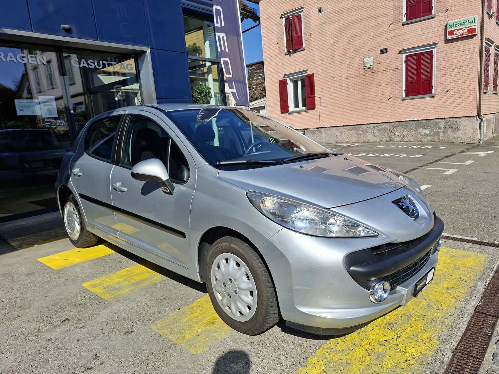 PEUGEOT 207 1.4 16V 95 Millesim 200-image-2