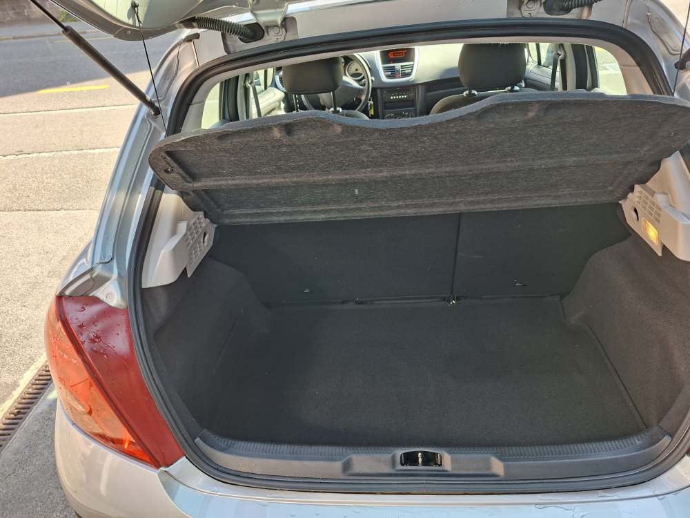PEUGEOT 207 1.4 16V 95 Millesim 200-image-13