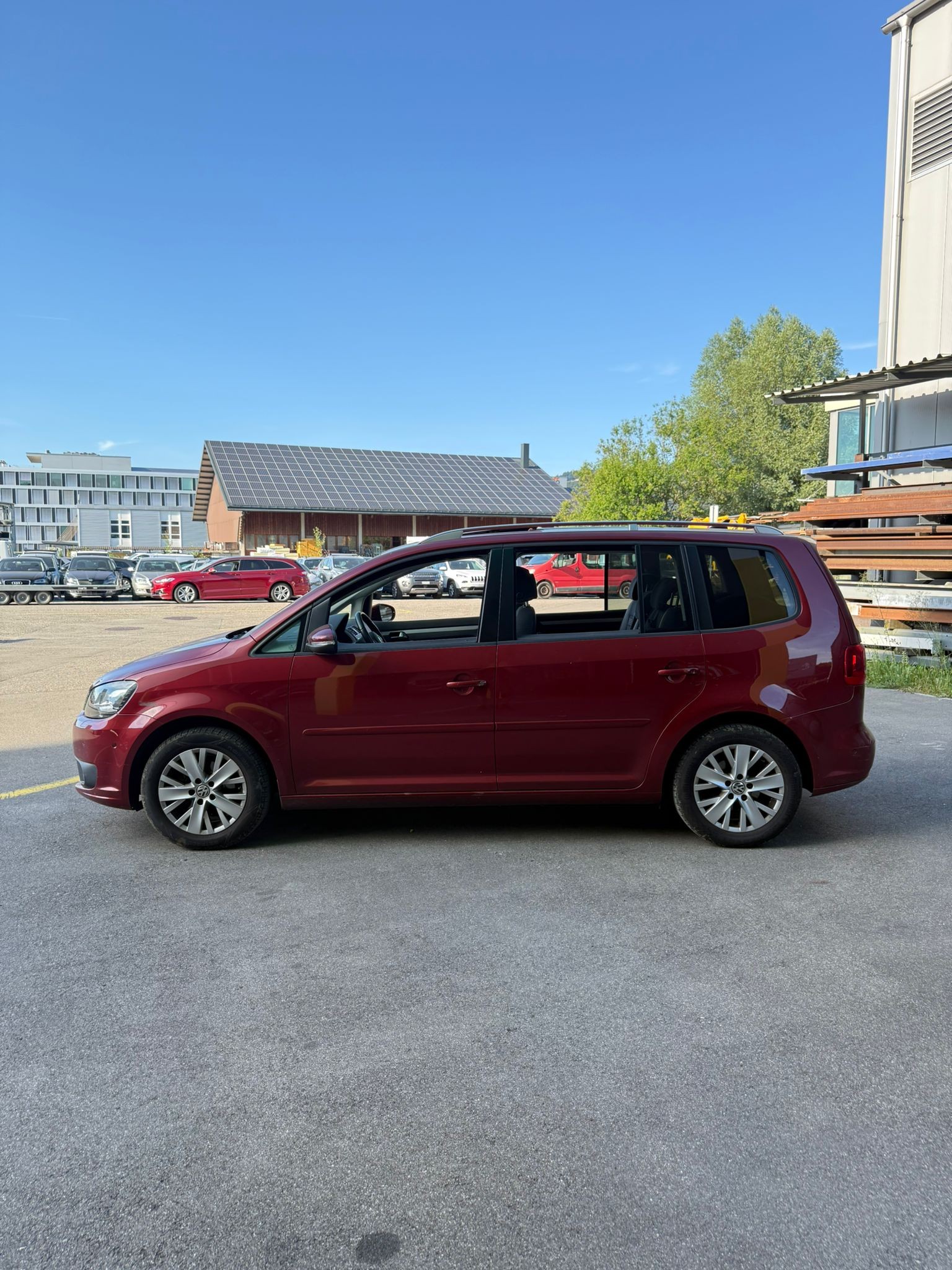 VW Touran 1.2 TSI BlueMotion Technology Trendline-image-3