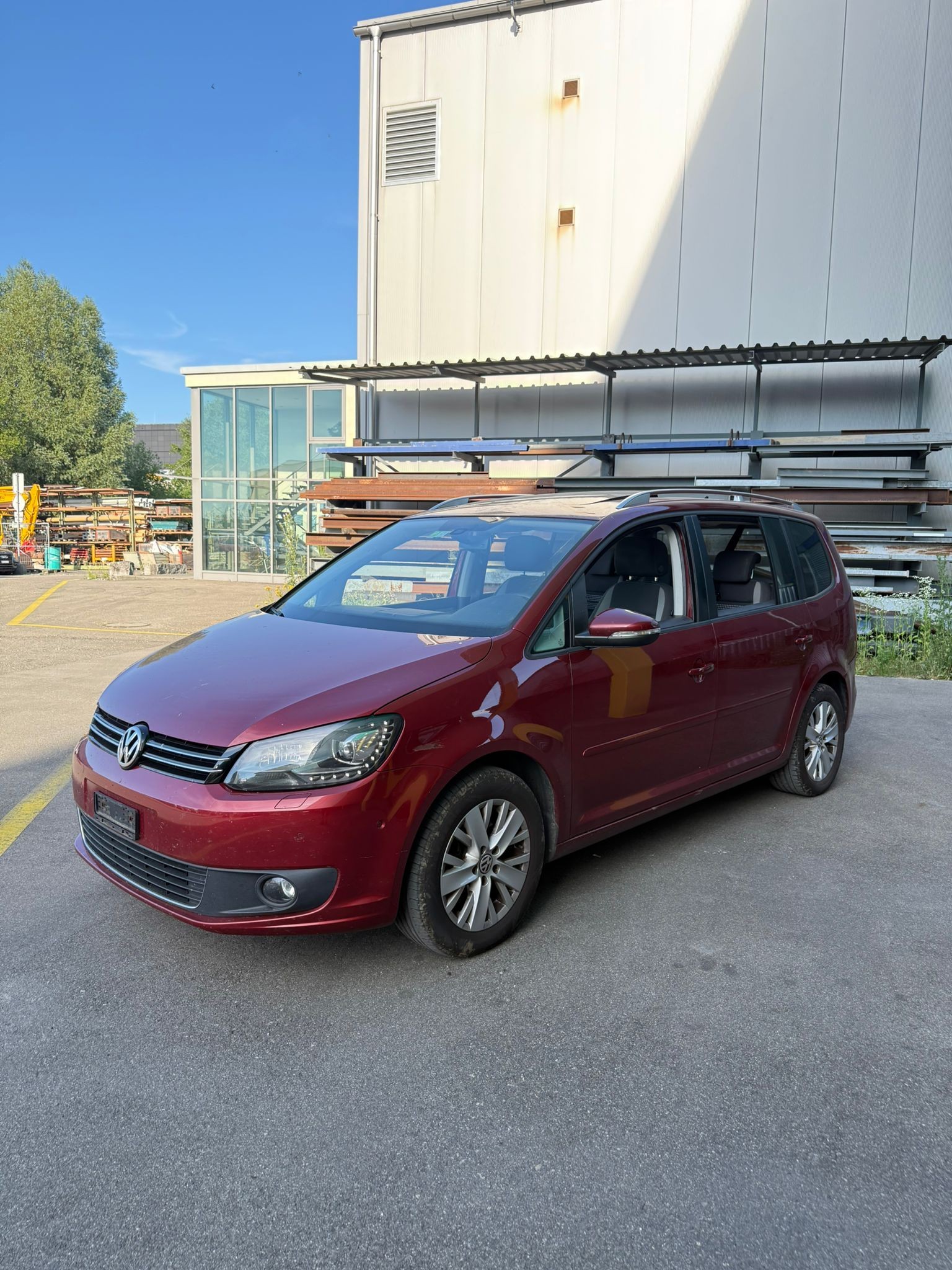 VW Touran 1.2 TSI BlueMotion Technology Trendline-image-2