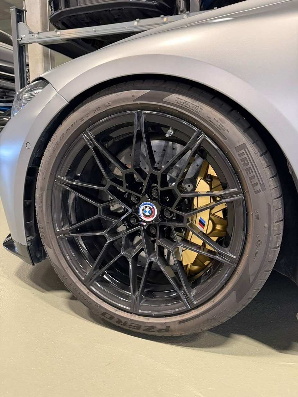 BMW M3 Touring Competition M *Frozen Grey-CH VHC*-image-7