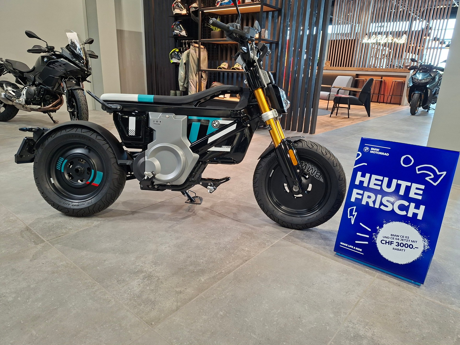 BMW CE 02 4KW