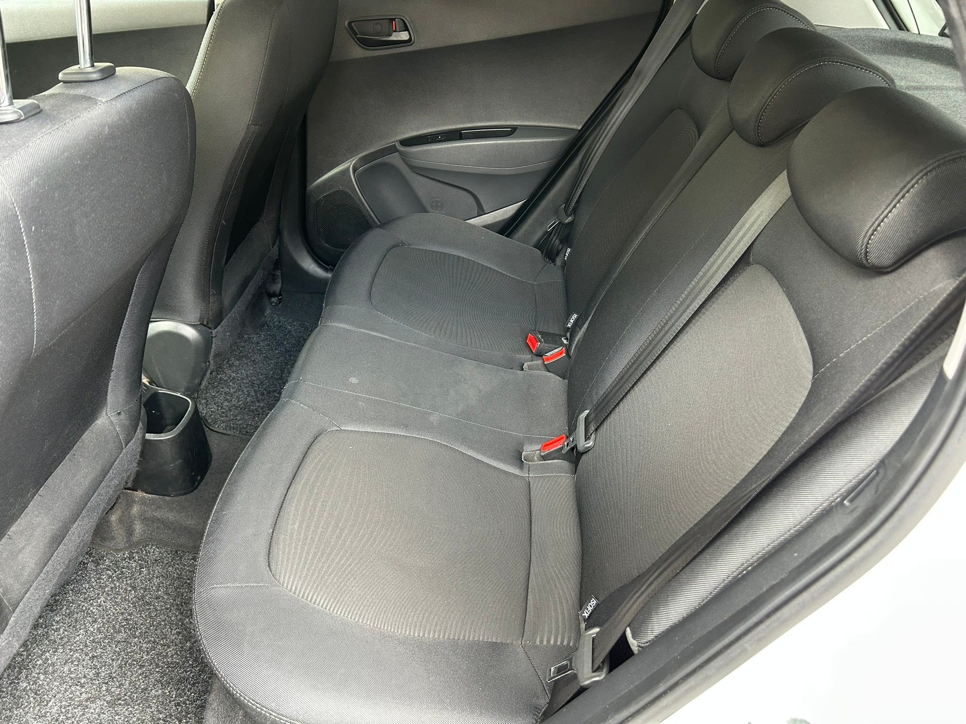 HYUNDAI i10 1.0 Amplia-image-12