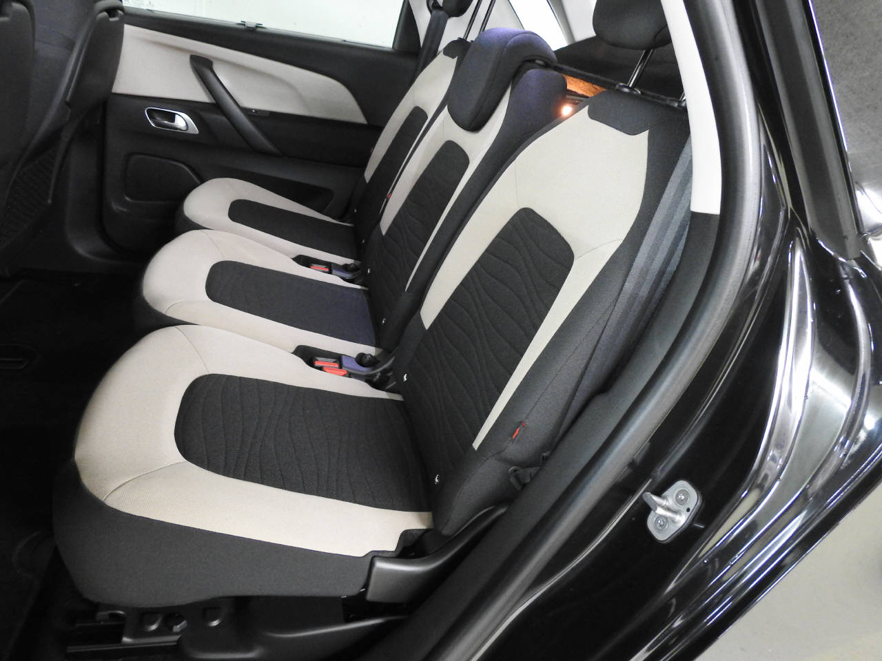 CITROEN C4 Picasso 1.6 THP 155 Intensive-image-10