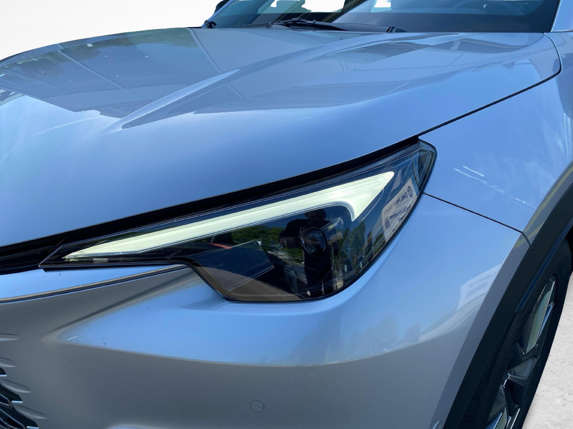 LEXUS LBX 1.5 Hybrid Relax AWD-image-17
