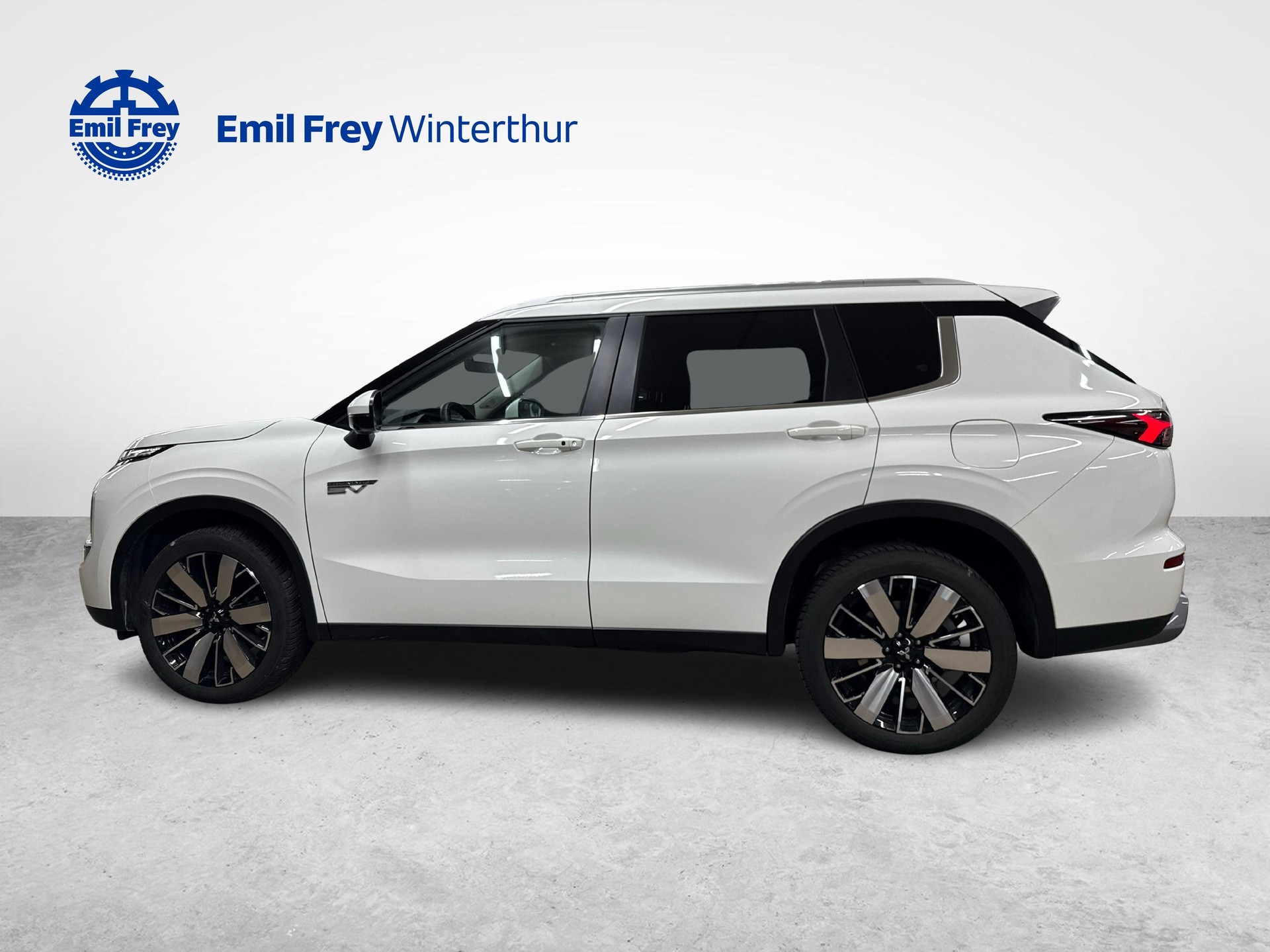 MITSUBISHI Outlander 2.4 PHEV Intense 4x4-image-1