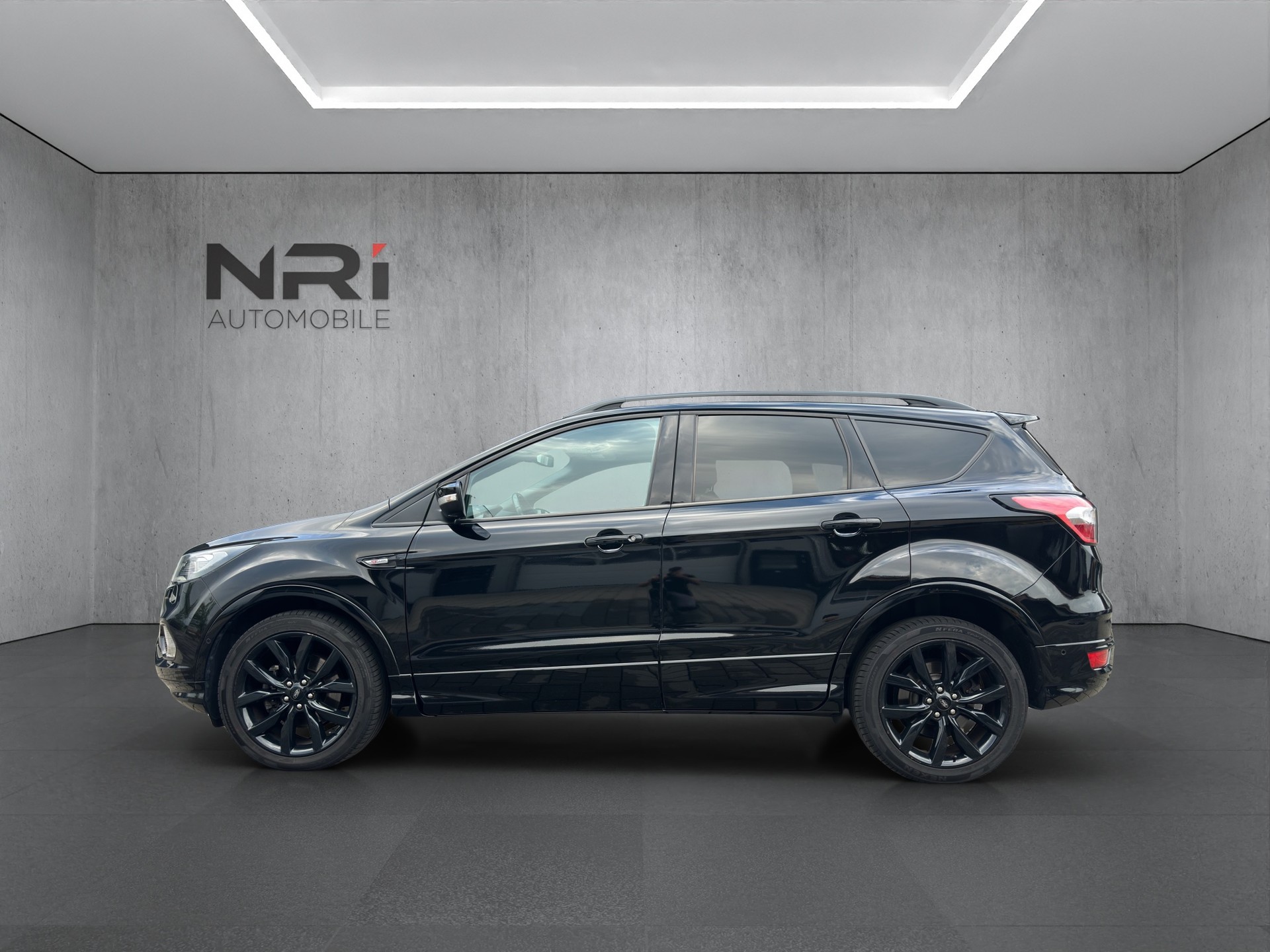 FORD Kuga 2.0 TDCi 150 ST-Line FPS-image-7