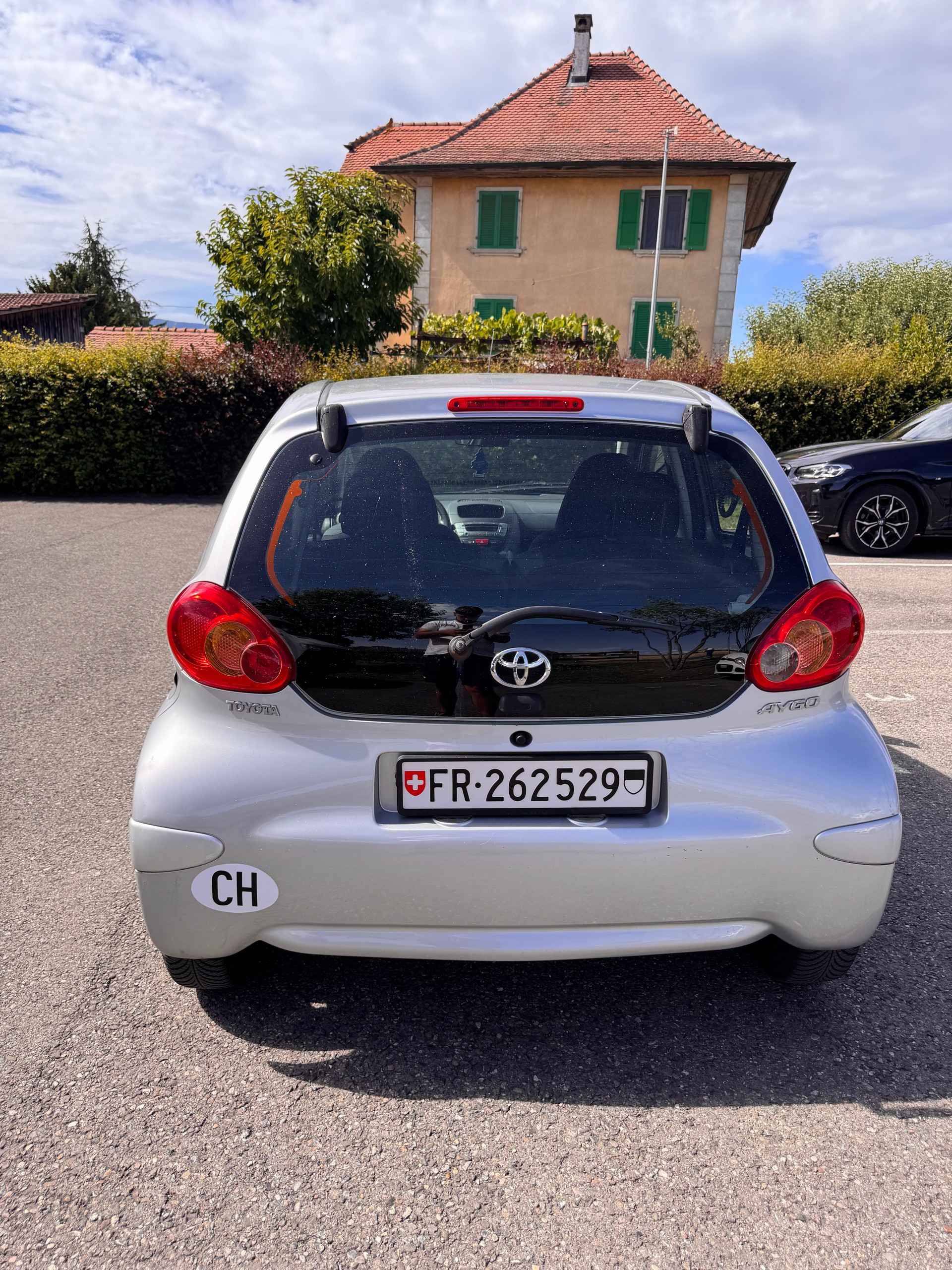 TOYOTA Aygo 1.0 Linea Terra-image-4