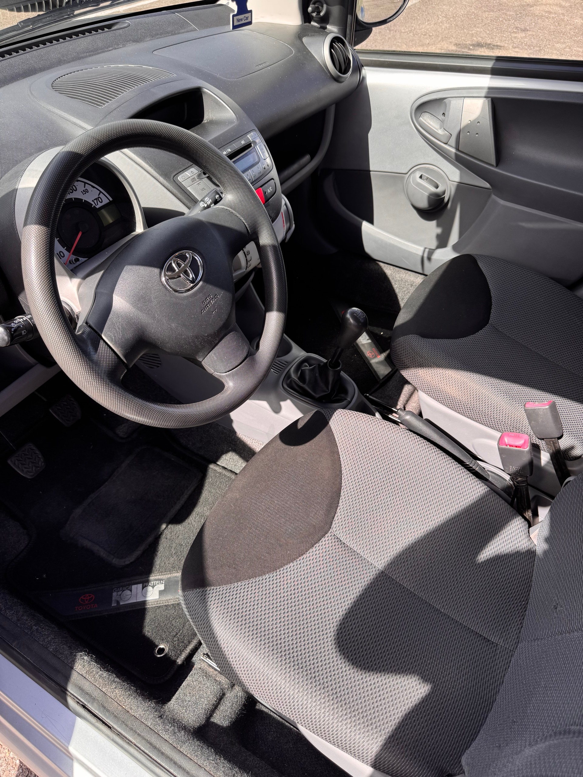 TOYOTA Aygo 1.0 Linea Terra-image-8