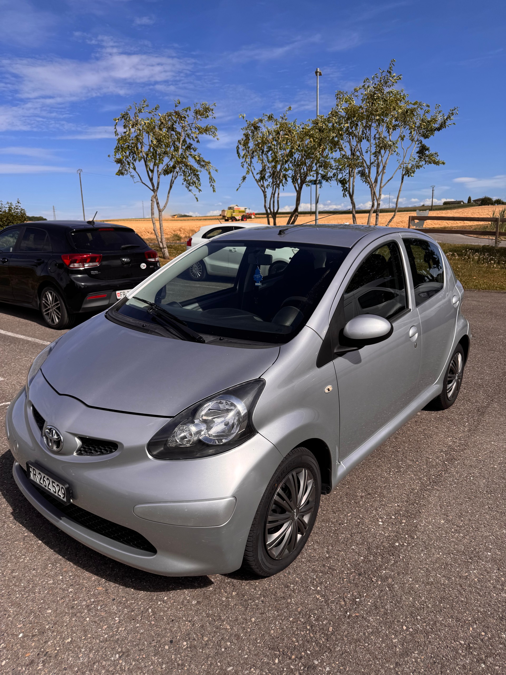 TOYOTA Aygo 1.0 Linea Terra-image-1