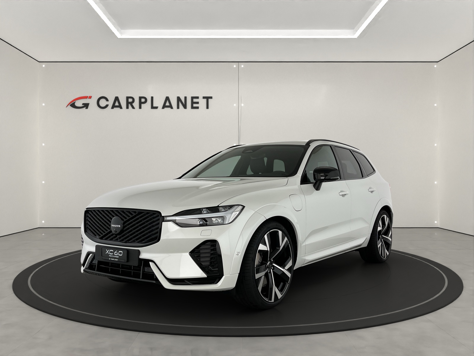 VOLVO XC60 2.0 T6 TE Black Edition eAWD-image-0