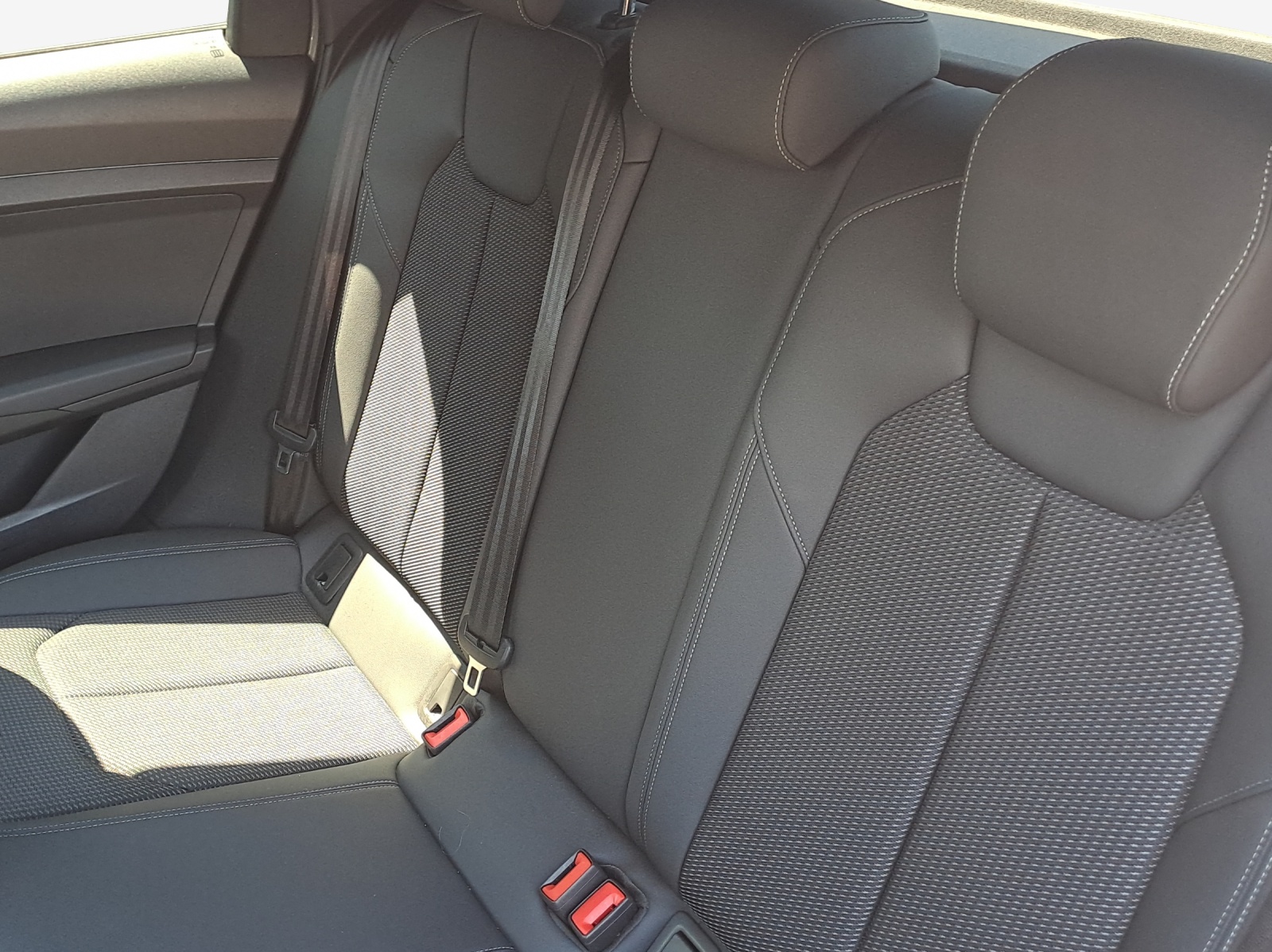 AUDI A1 allstreet 30 TFSI Attraction S-tronic-image-11