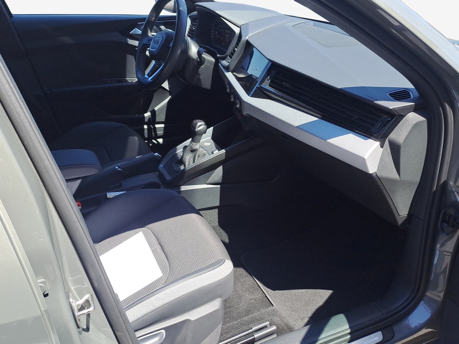 AUDI A1 allstreet 30 TFSI Attraction S-tronic-image-13