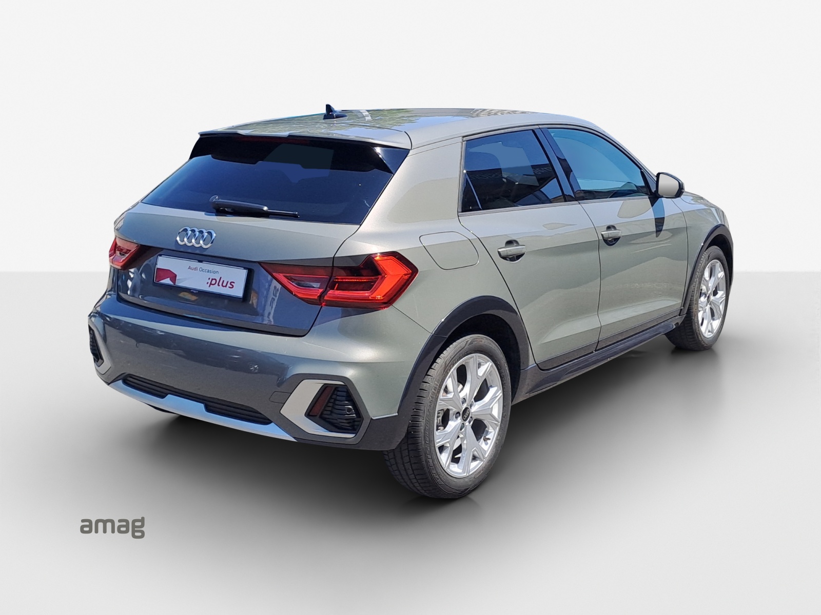 AUDI A1 allstreet 30 TFSI Attraction S-tronic-image-4