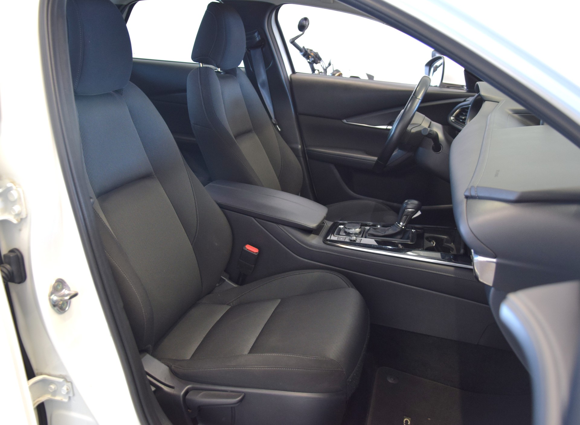 MAZDA CX-30 SKYACTIV-X 186 M Hybrid FWD Ambition Plus Automat-image-8