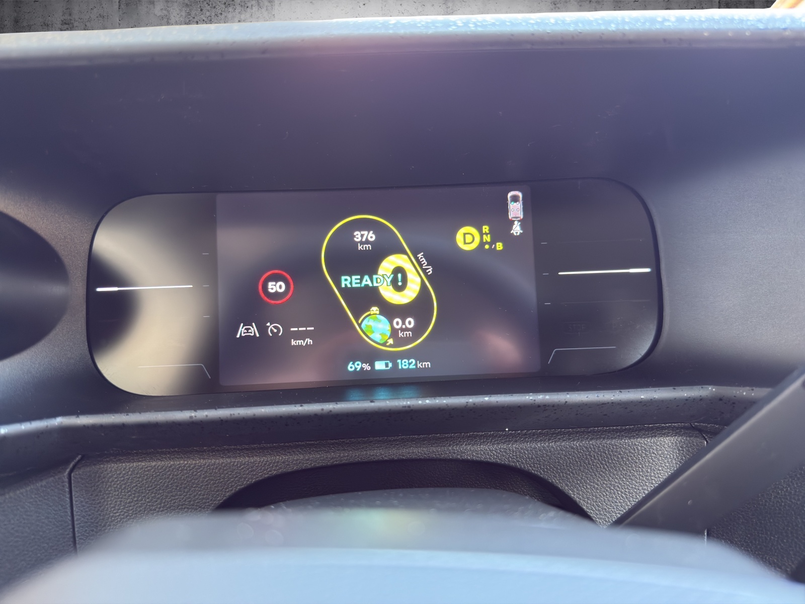 RENAULT Twingo E-Tech 27kWh Evolution-image-10