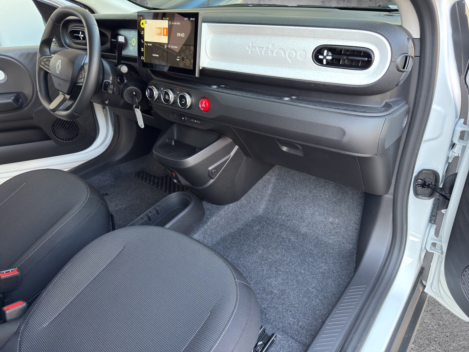 RENAULT Twingo E-Tech 27kWh Evolution-image-8