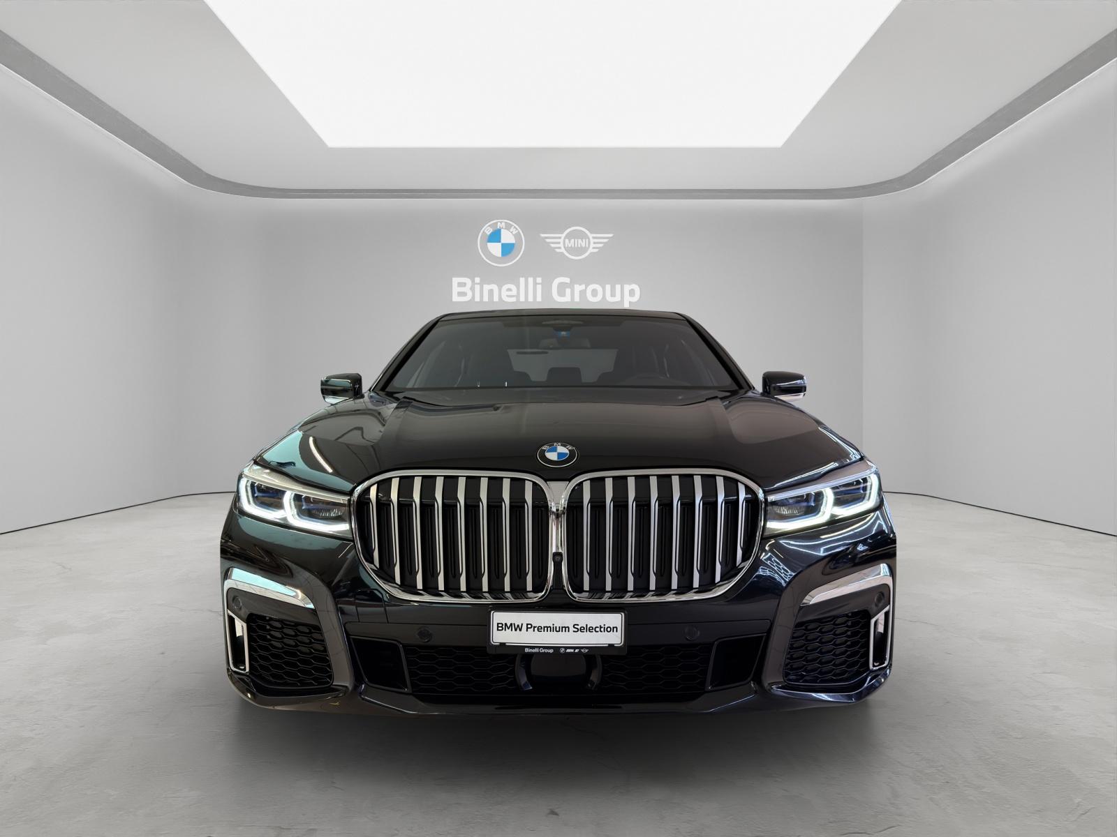 BMW 750i xDrive M-SportPaket-image-3