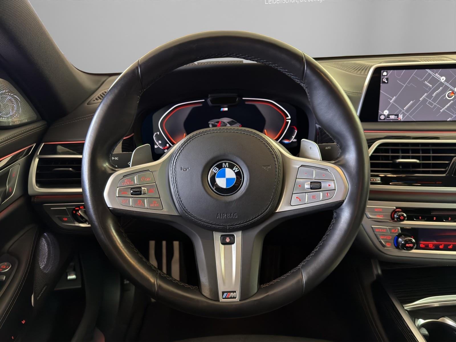 BMW 750i xDrive M-SportPaket-image-10