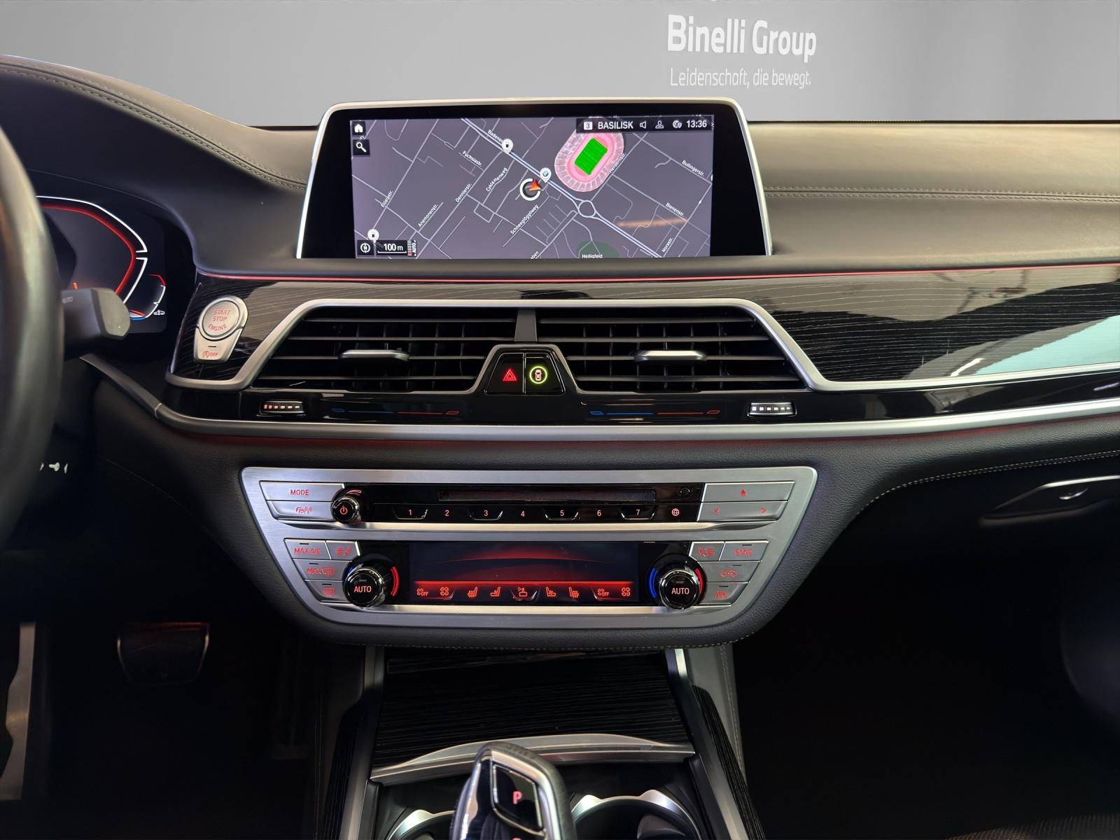 BMW 750i xDrive M-SportPaket-image-12
