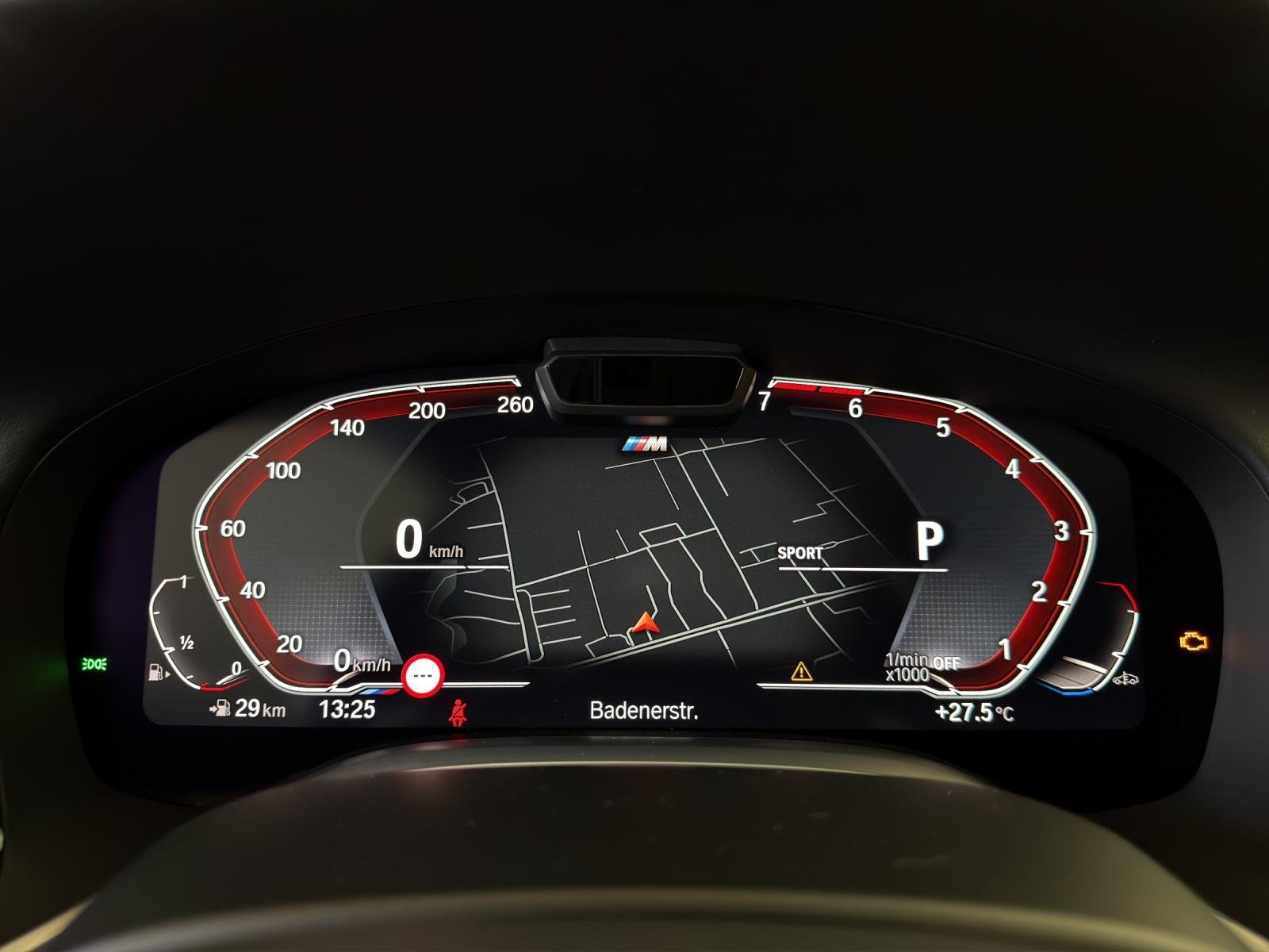 BMW 750i xDrive M-SportPaket-image-11