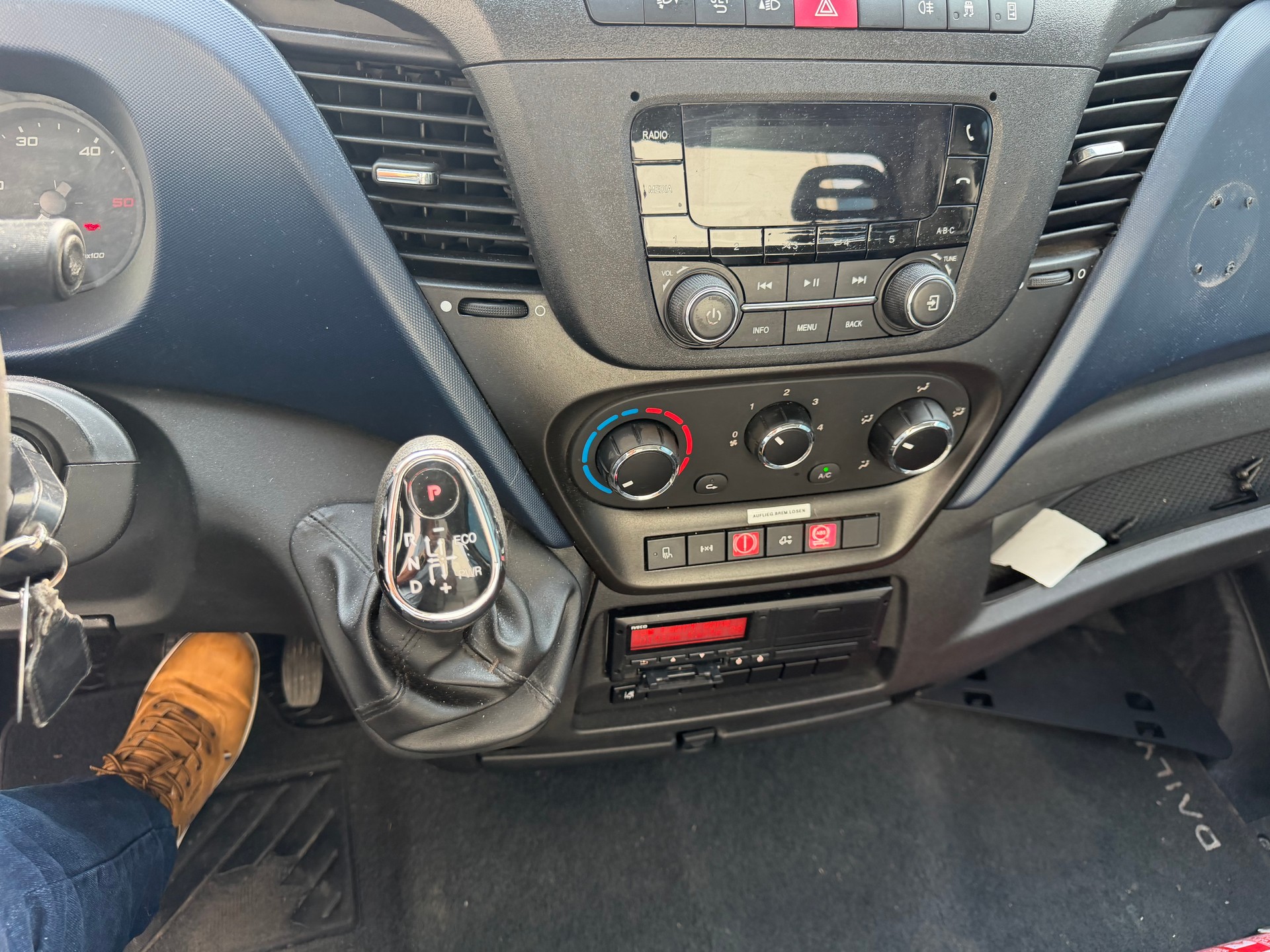 IVECO 50 C 18/35 A8-image-6