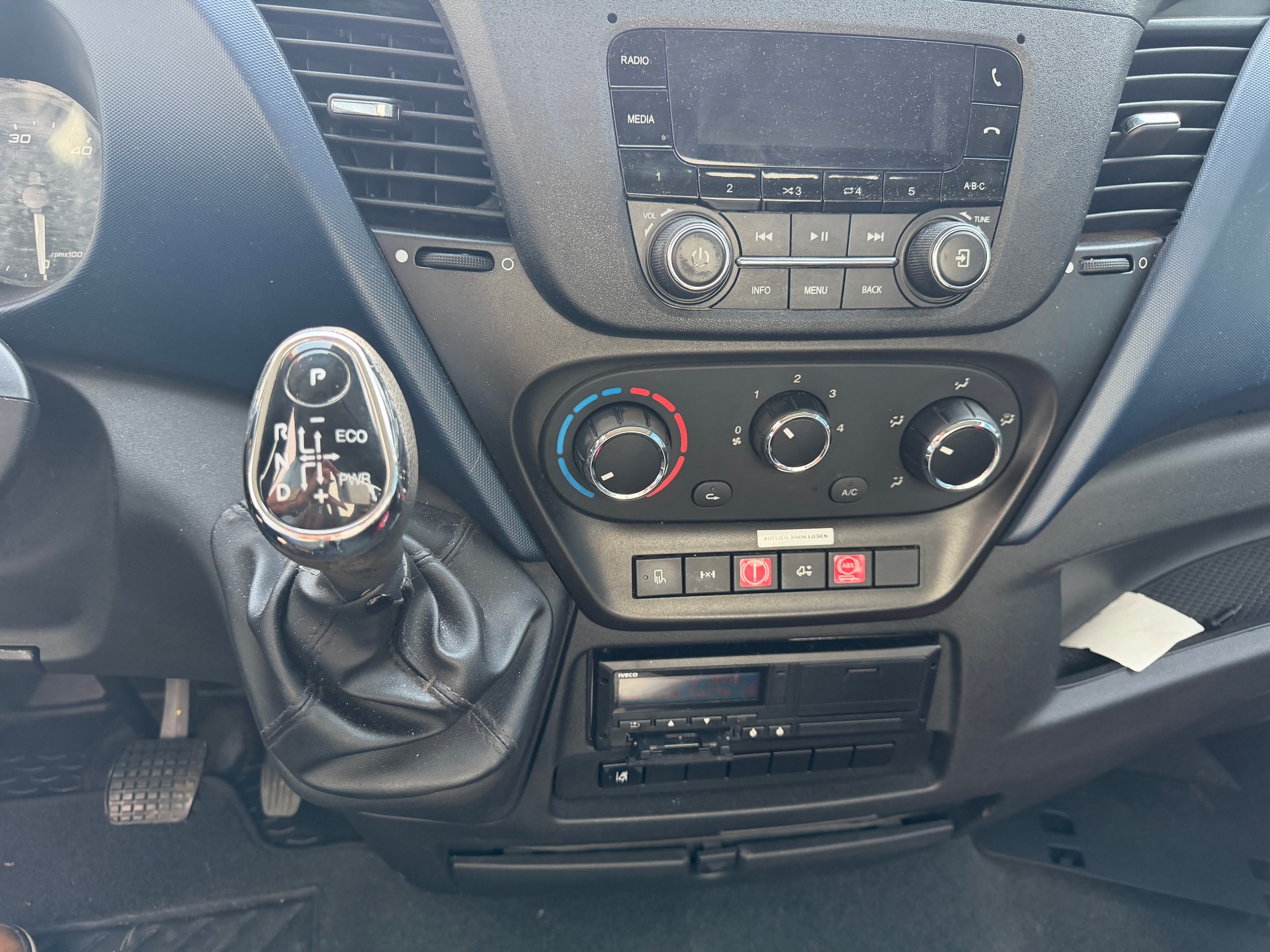 IVECO 50 C 18/35 A8-image-7