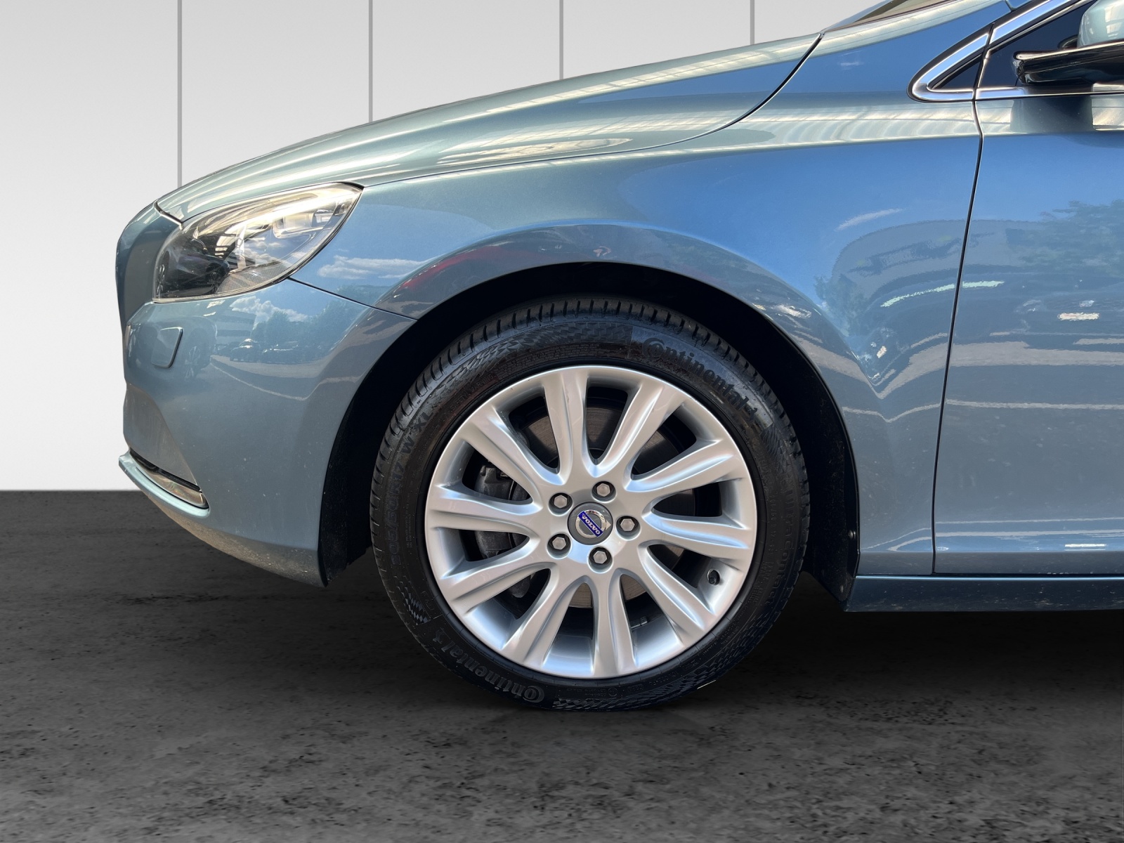 VOLVO V40 D3 Summum Geartronic-image-12