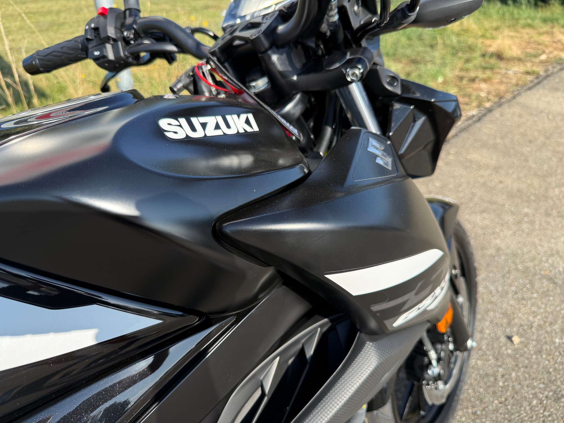 SUZUKI GSX-S 125-image-4