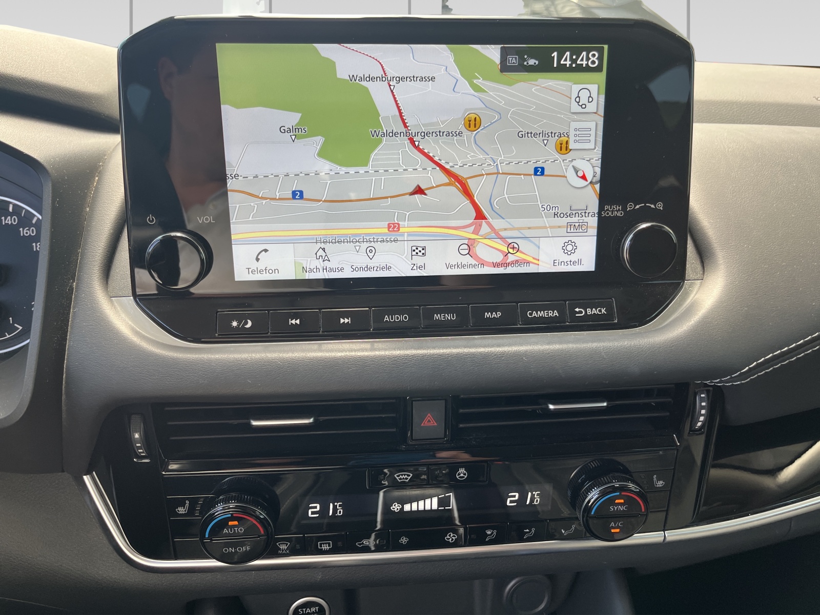 NISSAN Qashqai 1.3 DIG-T MHEV N-Connecta Xtronic-image-9