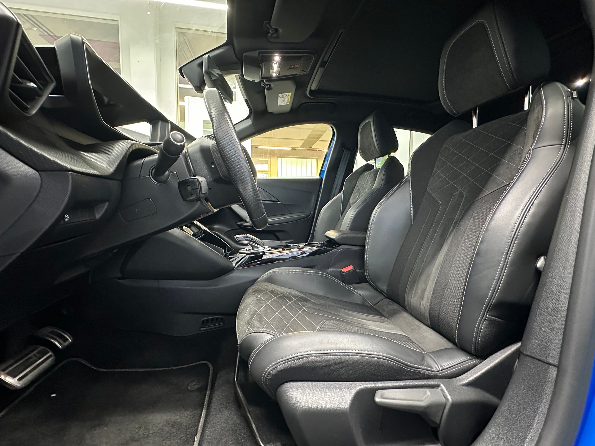 PEUGEOT 208 Elektrik GT Pack-image-7