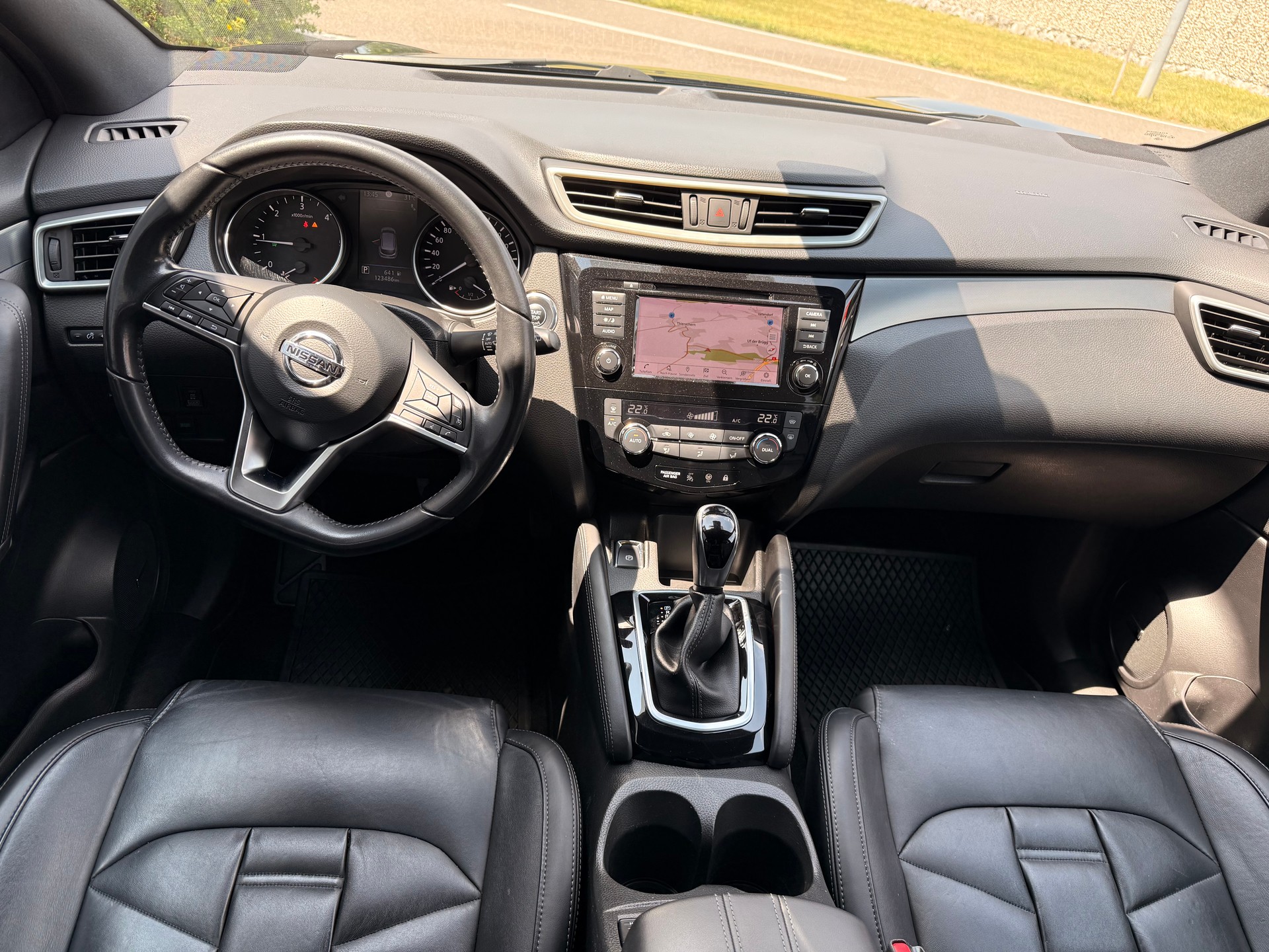 NISSAN Qashqai 1.7 dCi tekna+4x4 Anhängerkupplung 2t-image-7