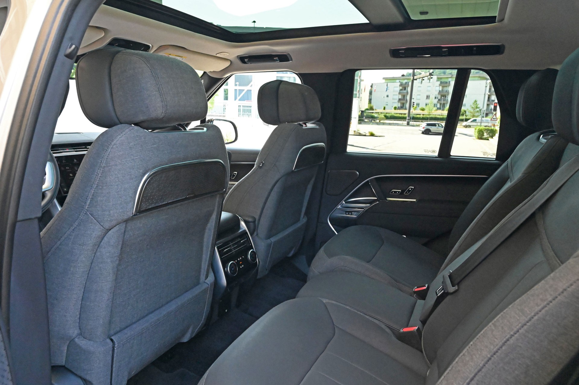 LAND ROVER Range Rover D350 3.0D I6 MHEV HSE Automatic-image-15