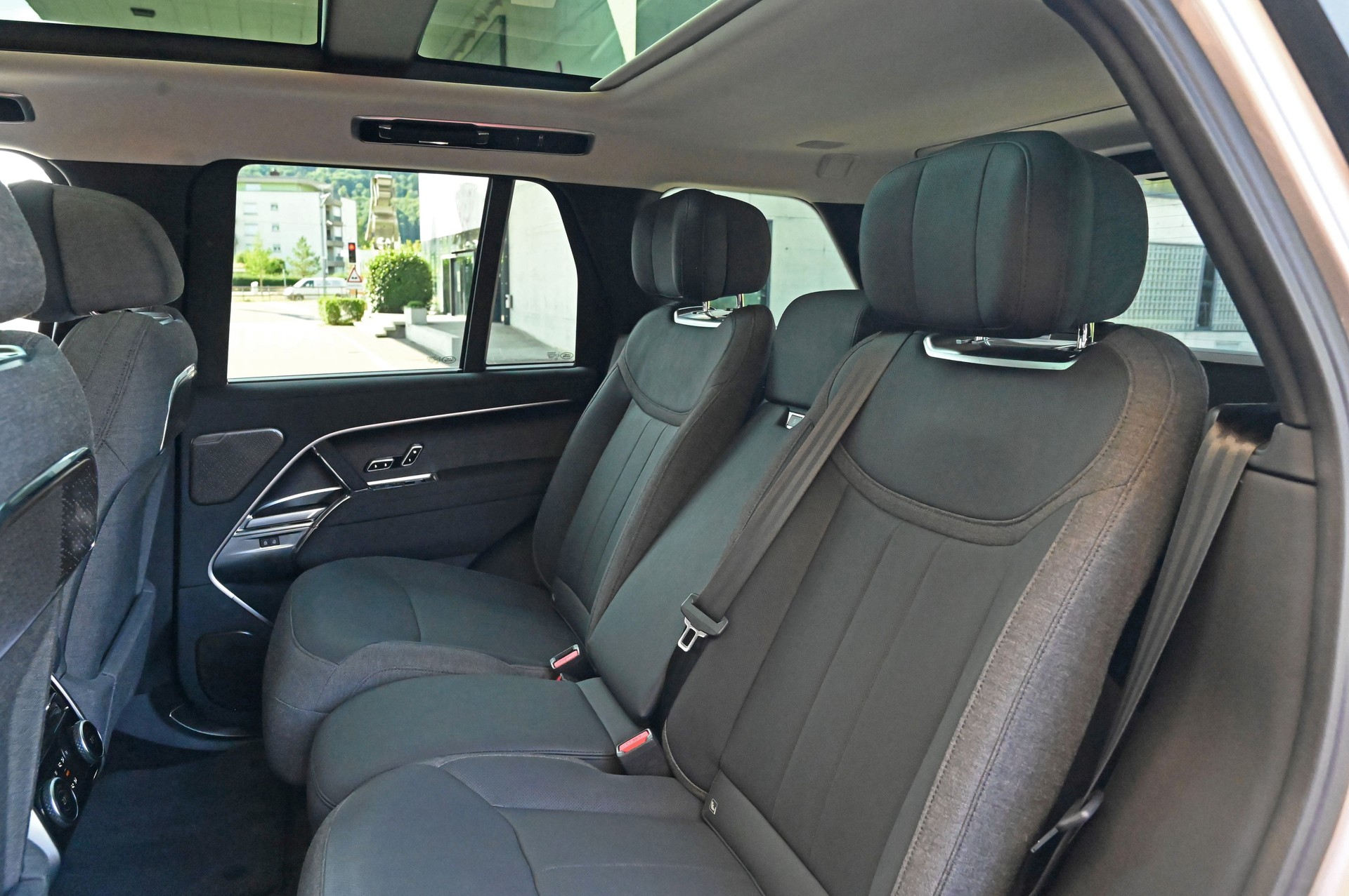 LAND ROVER Range Rover D350 3.0D I6 MHEV HSE Automatic-image-18