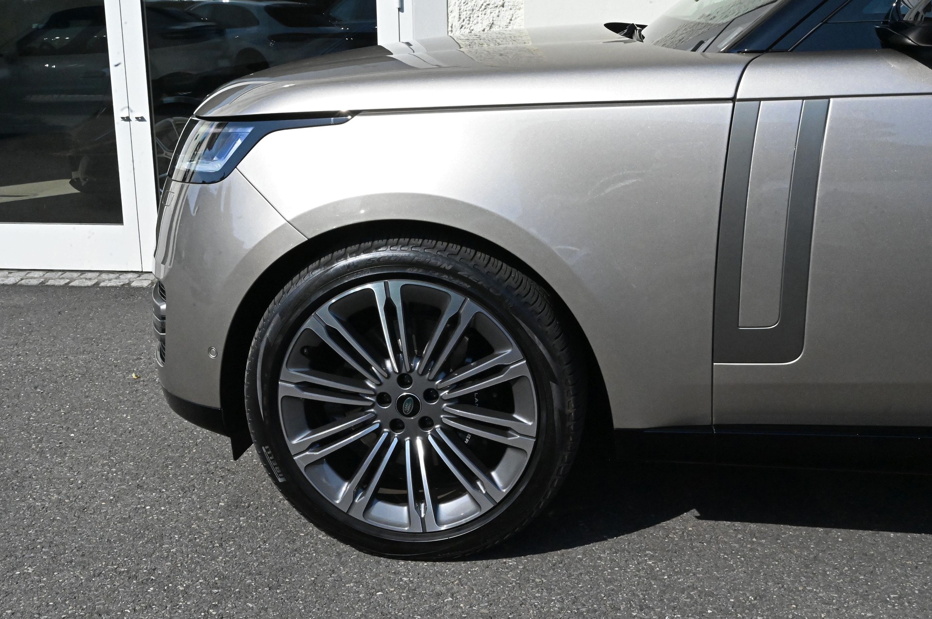 LAND ROVER Range Rover D350 3.0D I6 MHEV HSE Automatic-image-5