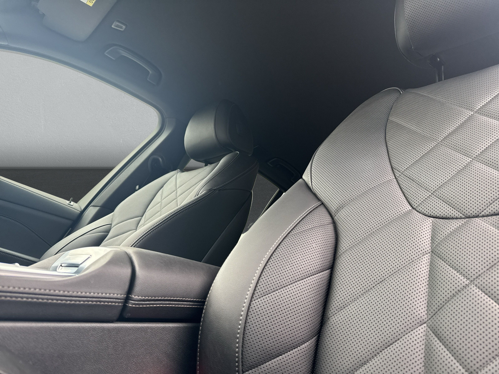 BMW X5 30d M Sport xDrive (CH) AHK 3.5T ** 7 Places **-image-21