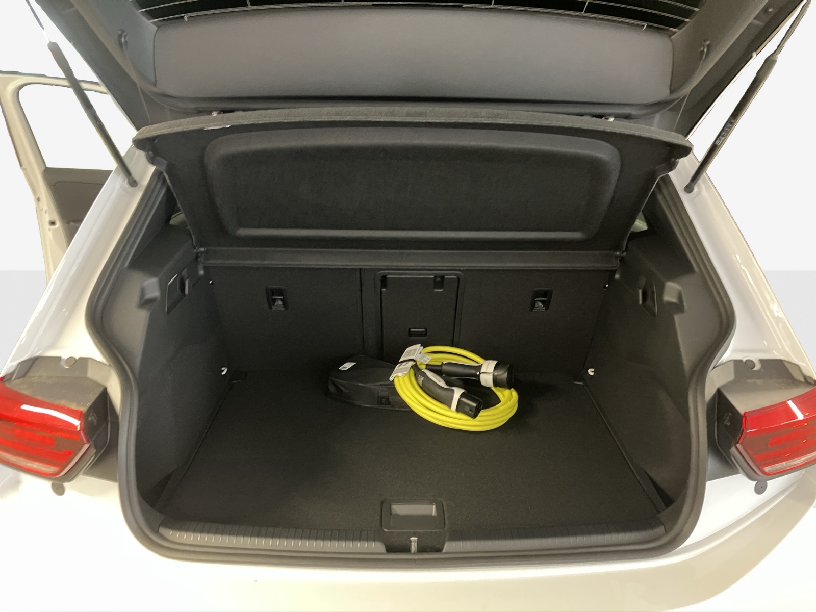 VW ID.3 Neo 50 kWh 170PS Life-image-12