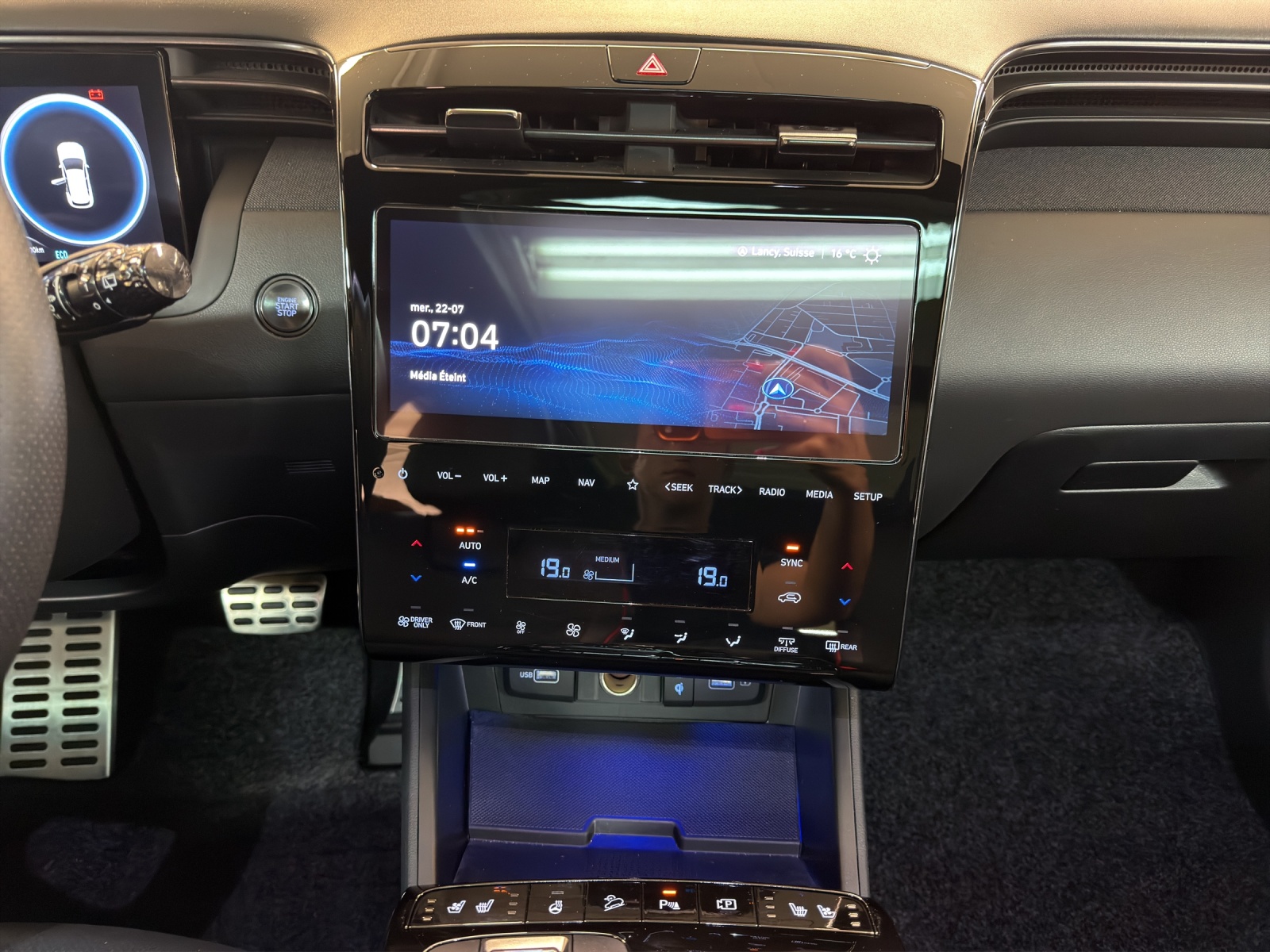 HYUNDAI Tucson 1.6HEV NLi LUX 4WD-image-14