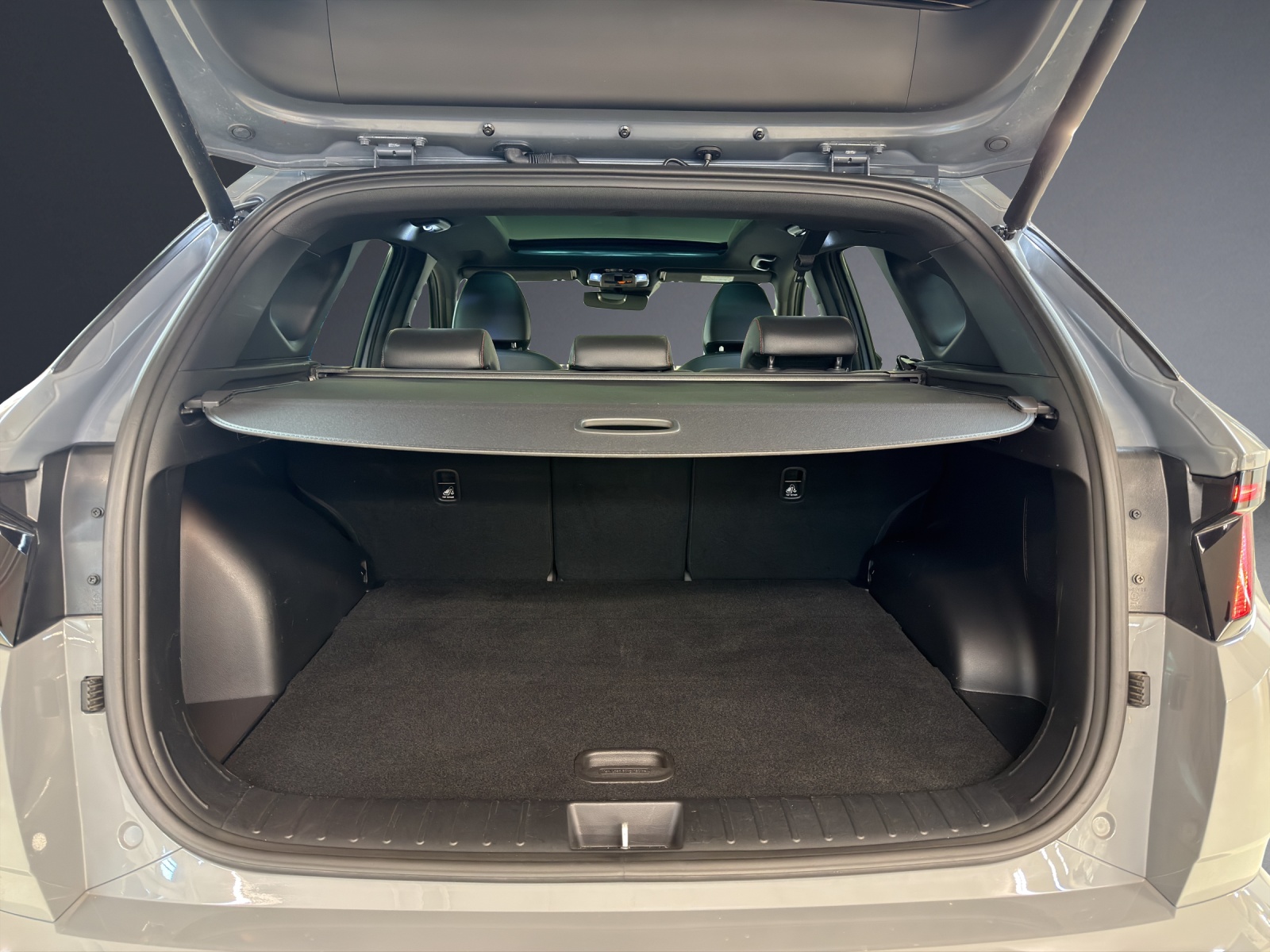 HYUNDAI Tucson 1.6HEV NLi LUX 4WD-image-17
