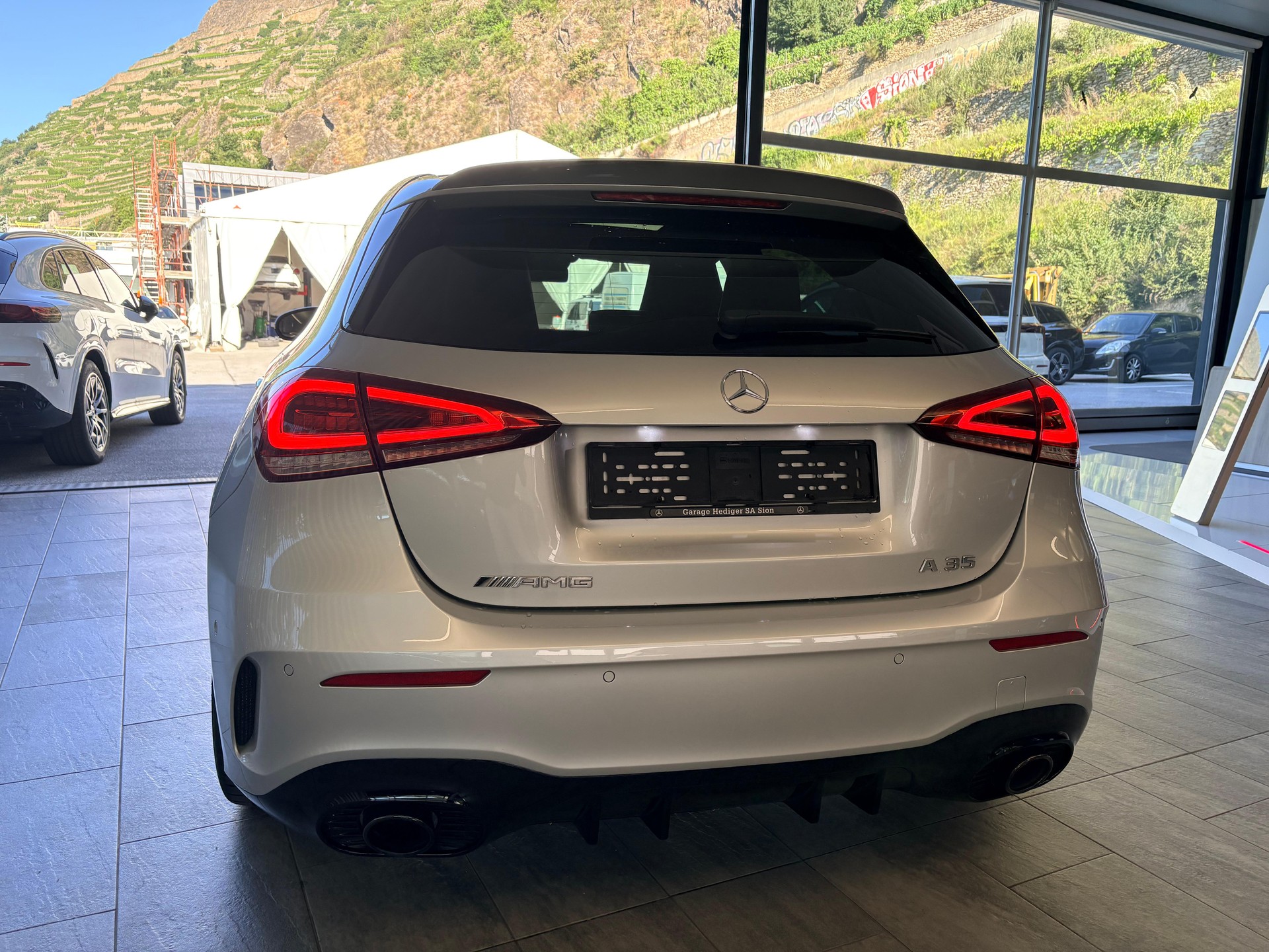 MERCEDES-BENZ A 35 AMG 4matic-image-5
