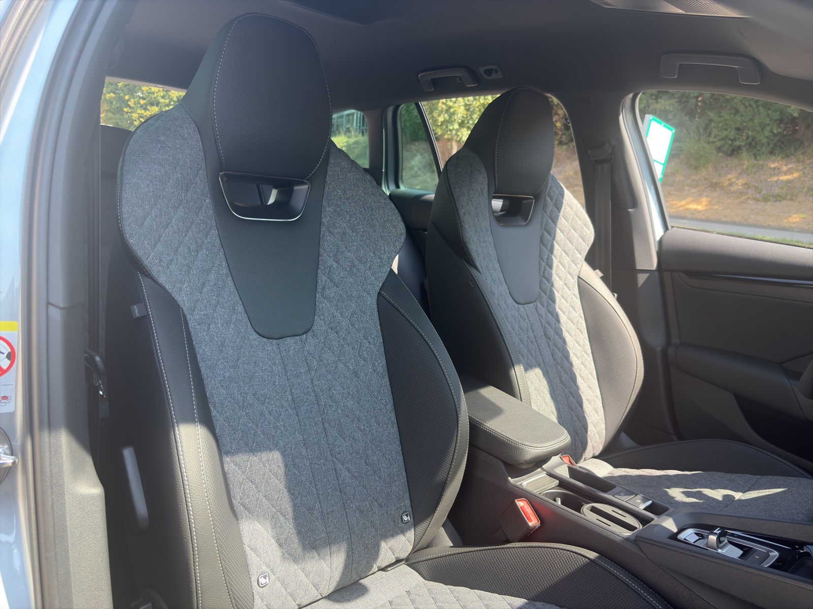 SKODA Octavia Combi 2.0 TSI SportLine 4x4 DSG-image-6