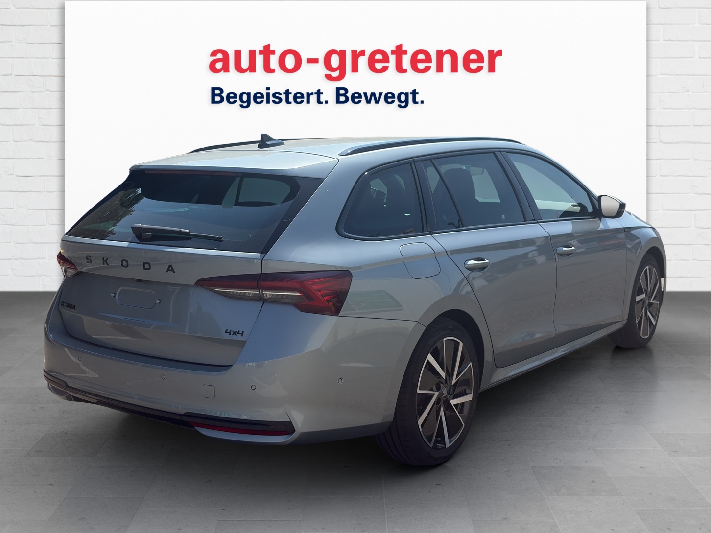 SKODA Octavia Combi 2.0 TSI SportLine 4x4 DSG-image-2